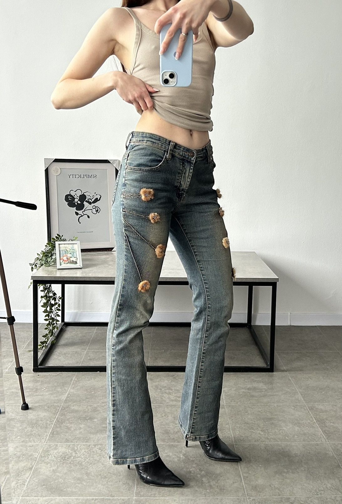 Vintage Vintage Washed Fur Low Rise Jeans Y2K Size 26" / US 2 / IT 38 - 2 Thumbnail