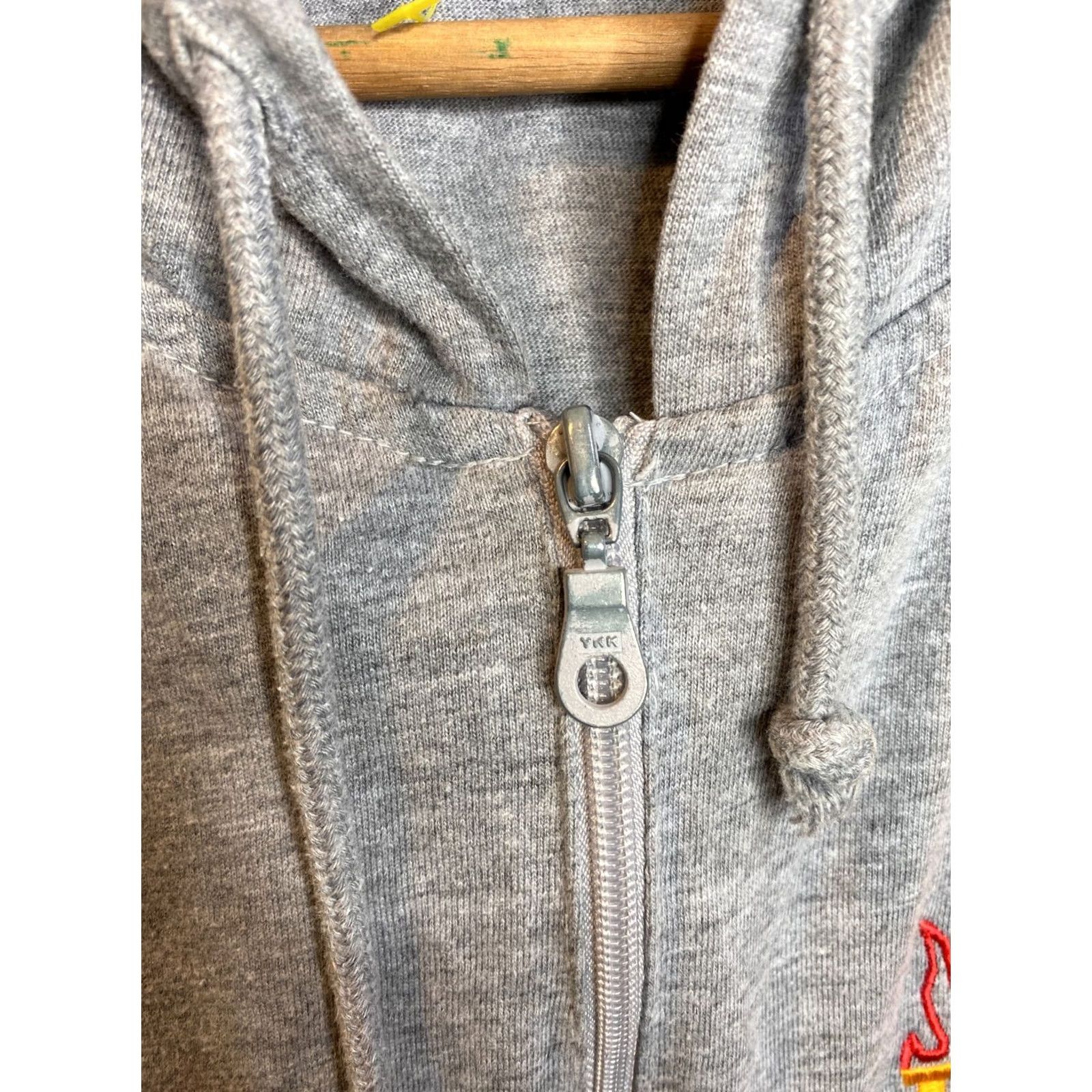 Vintage VINTAGE Looney Toons Sweater Women's Size M Gray Hot Temper Tweety Full Zip Size M / US 6-8 / IT 42-44 - 3 Thumbnail