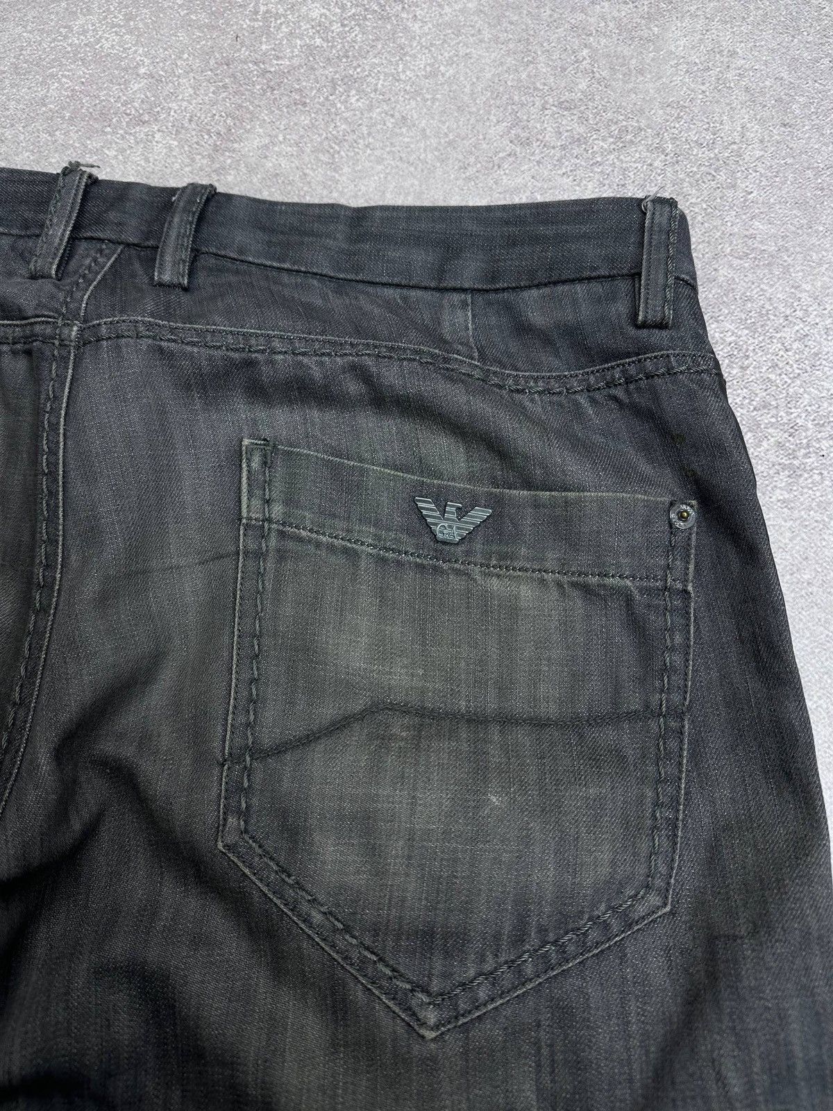 Armani Vintage Armani Metal Logo Baggy Jeans Rare 33 Size US 33 - 5 Thumbnail