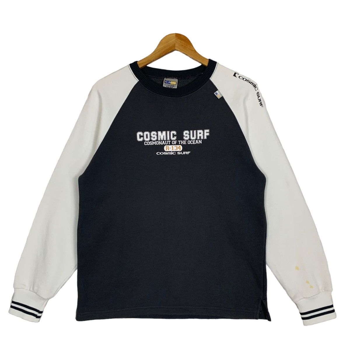 image of Made In Hawaii Vintage Cosmic Surf Cosmonaut Of The Ocean Sweatshirt Size S in Black/White, Men's