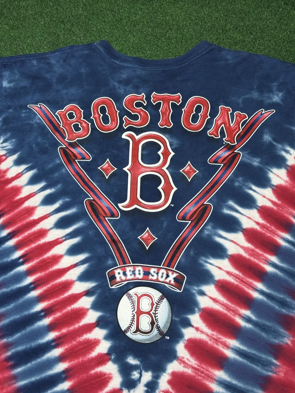Liquid Blue Y2K Boston Red Sox Tie Dye Retro Large Baseball T Shirt Size US L / EU 52-54 / 3 - 5 Thumbnail
