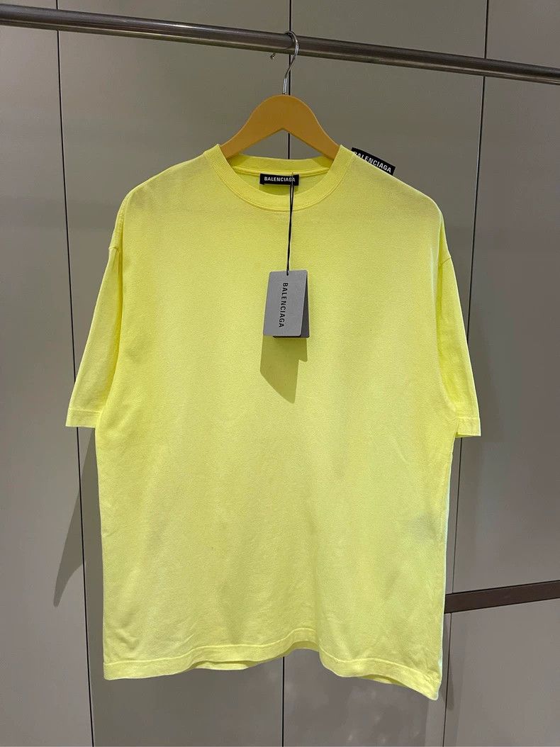 Balenciaga Balenciaga Yellow Logo Short Sleeve T-shirt 2502-Nextarrow Size US XXS / EU 40 - 1 Thumbnail