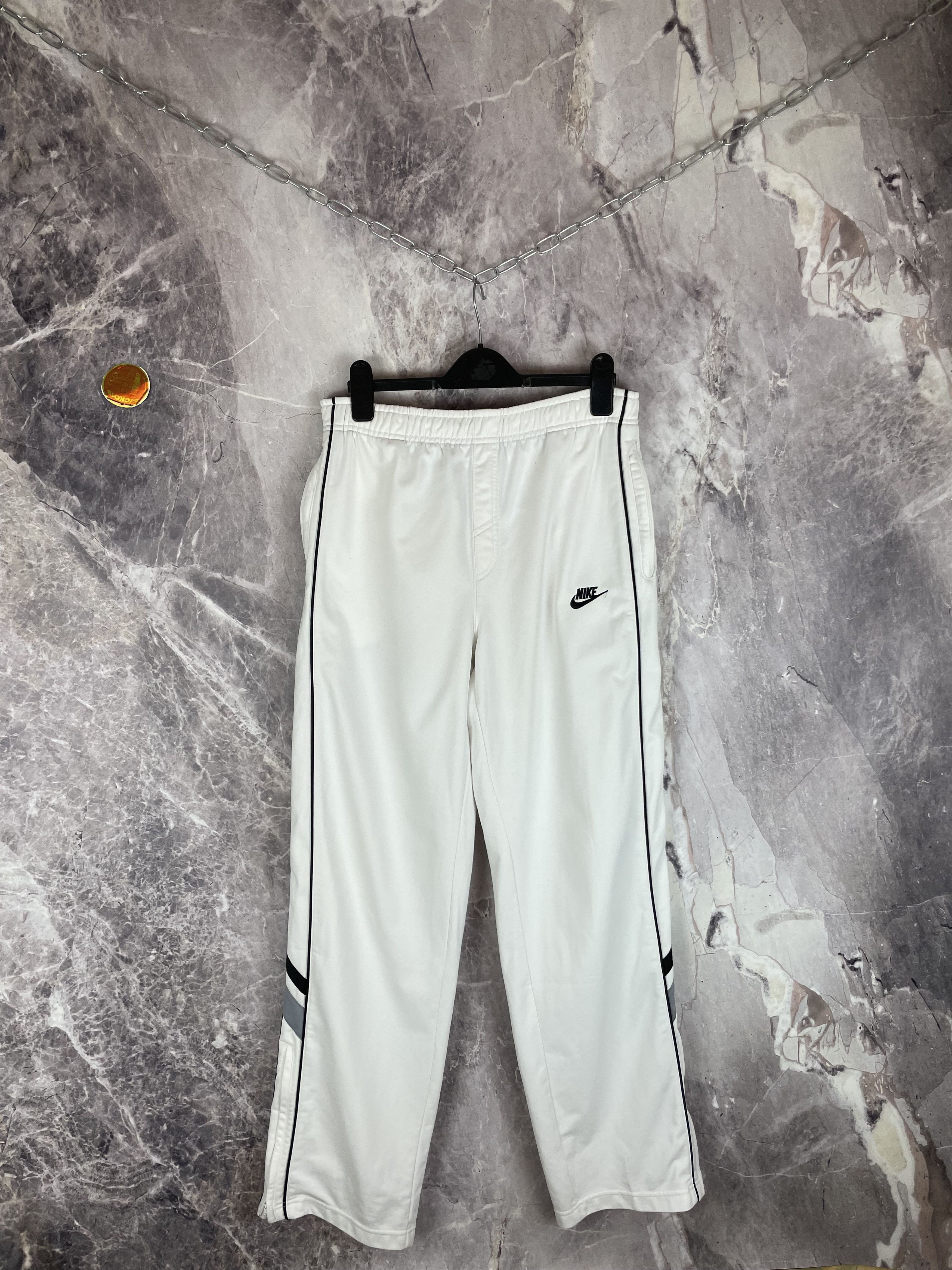 Nike Nike dri fit track pants y2k sweatpants jogger Size US 32 / EU 48 - 1 Thumbnail