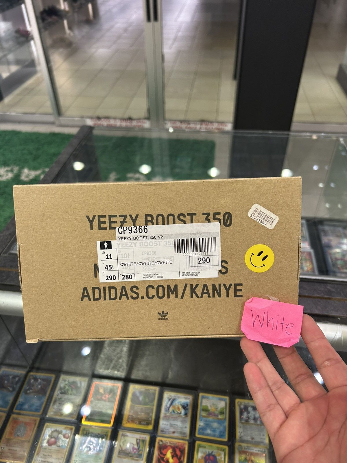 Adidas Yeezy 350 Cream 2018 Size US 11 / EU 44 - 12 Thumbnail