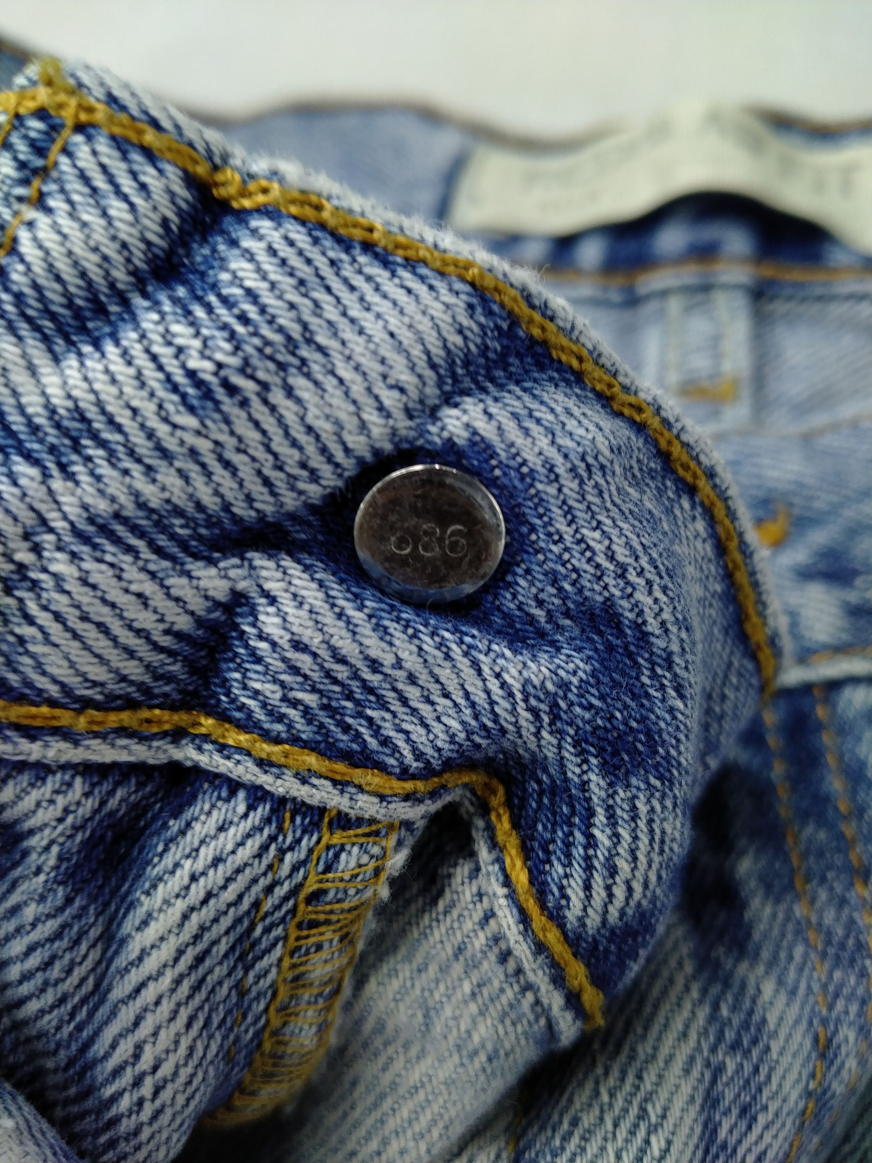 Levi's Vintage Levi's 505 Regular Fit 34x31 Denim -JN334 Size US 34 / EU 50 - 9 Thumbnail