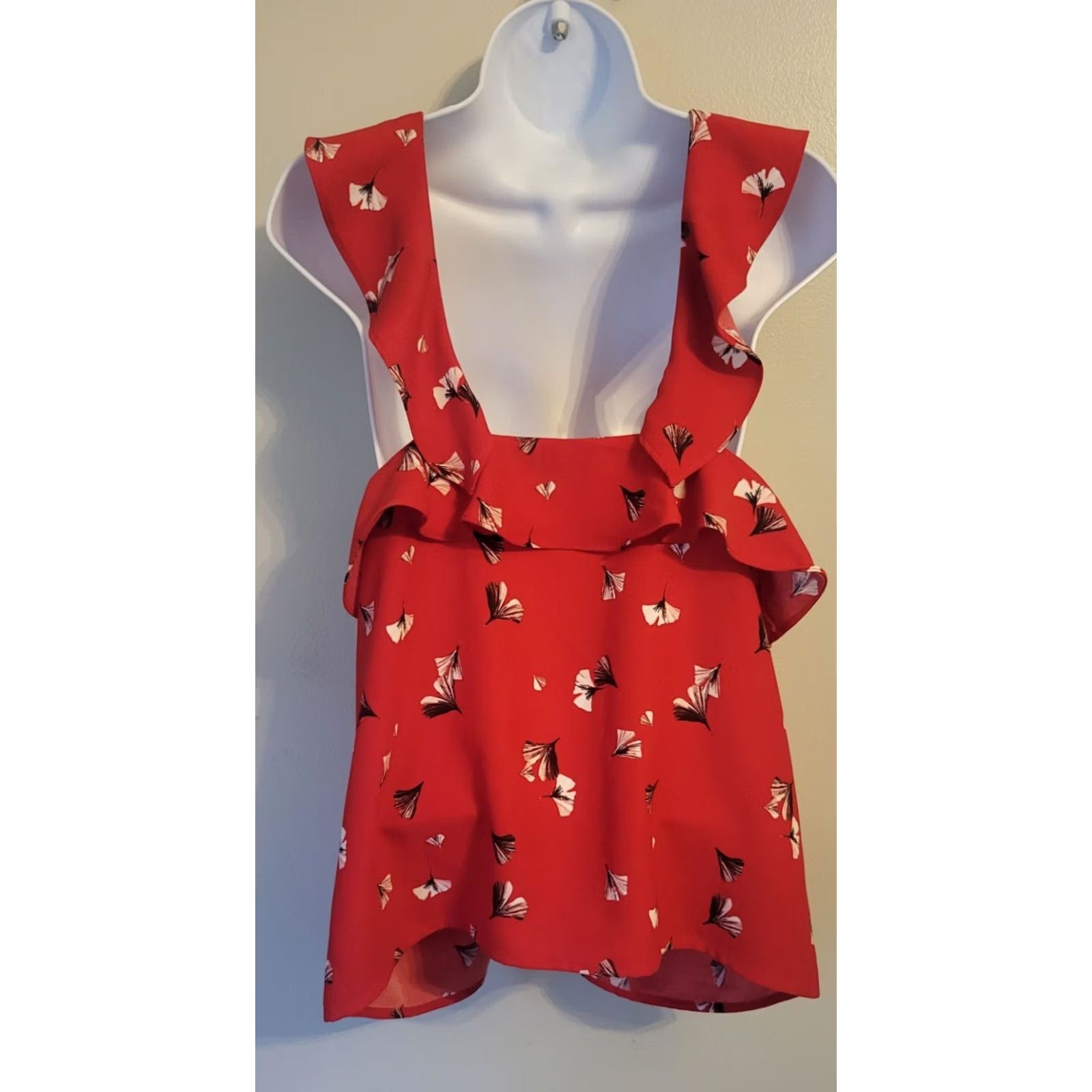 Banana Republic Banana Republic Red Gingko Print Sleeveless Top Ruffle M Women Size M / US 6-8 / IT 42-44 - 2 Thumbnail