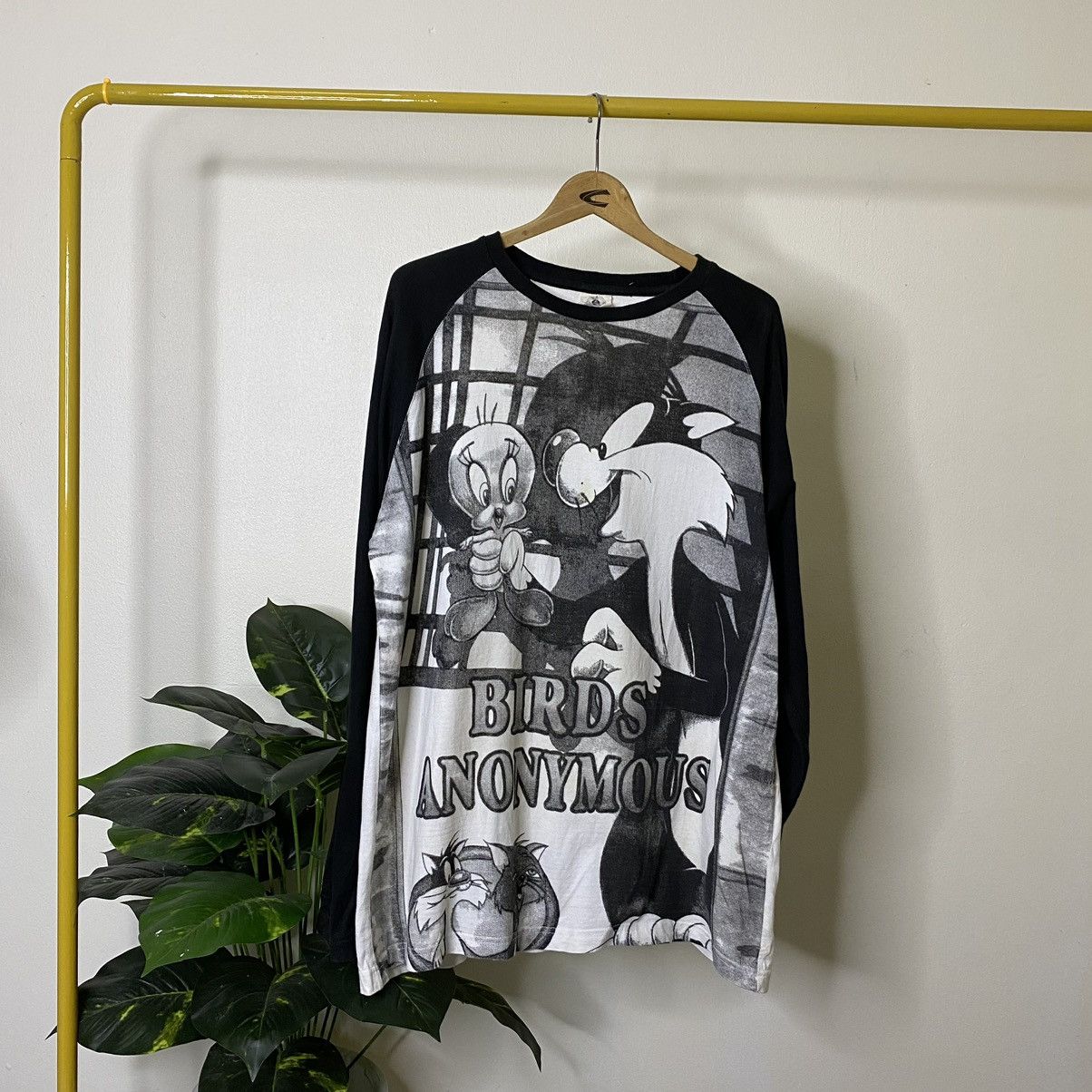 Cartoon Network × Vintage × Warner Bros 2000s Looney Tunes Sylvester & Tweety Overprint LS Tee Size US XL / EU 56 / 4 - 1 Thumbnail