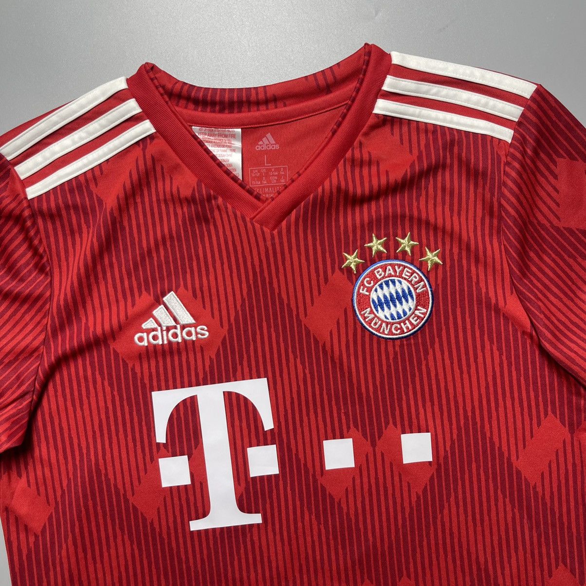 Adidas L KIDS SIZE BAYERN ADIDAS 2018/2019 SOCCER JERSEY #11 JAMES Size US XS / EU 42 / 0 - 3 Thumbnail