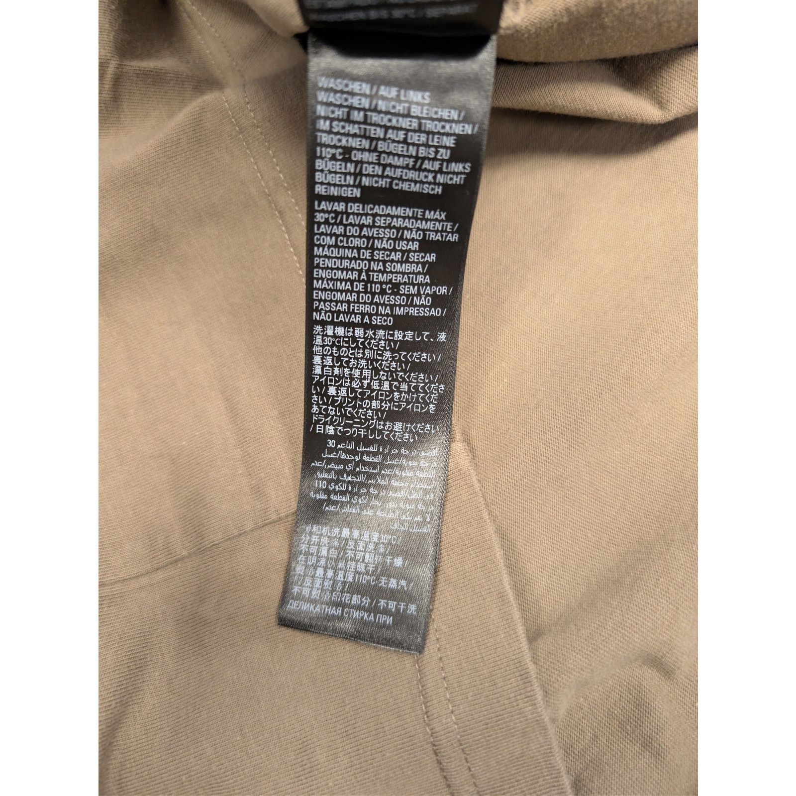 Balenciaga o1rshd1 Metal Print Vintage Jersey Oversized T-Shirt Taupe Size US M / EU 48-50 / 2 - 19 Thumbnail