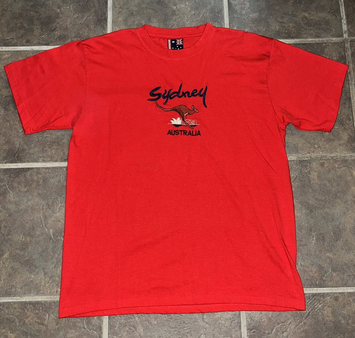 Vintage VINTAGE SYDNEY AUSTRALIA T-SHIRT Size US L / EU 52-54 / 3 - 5 Thumbnail
