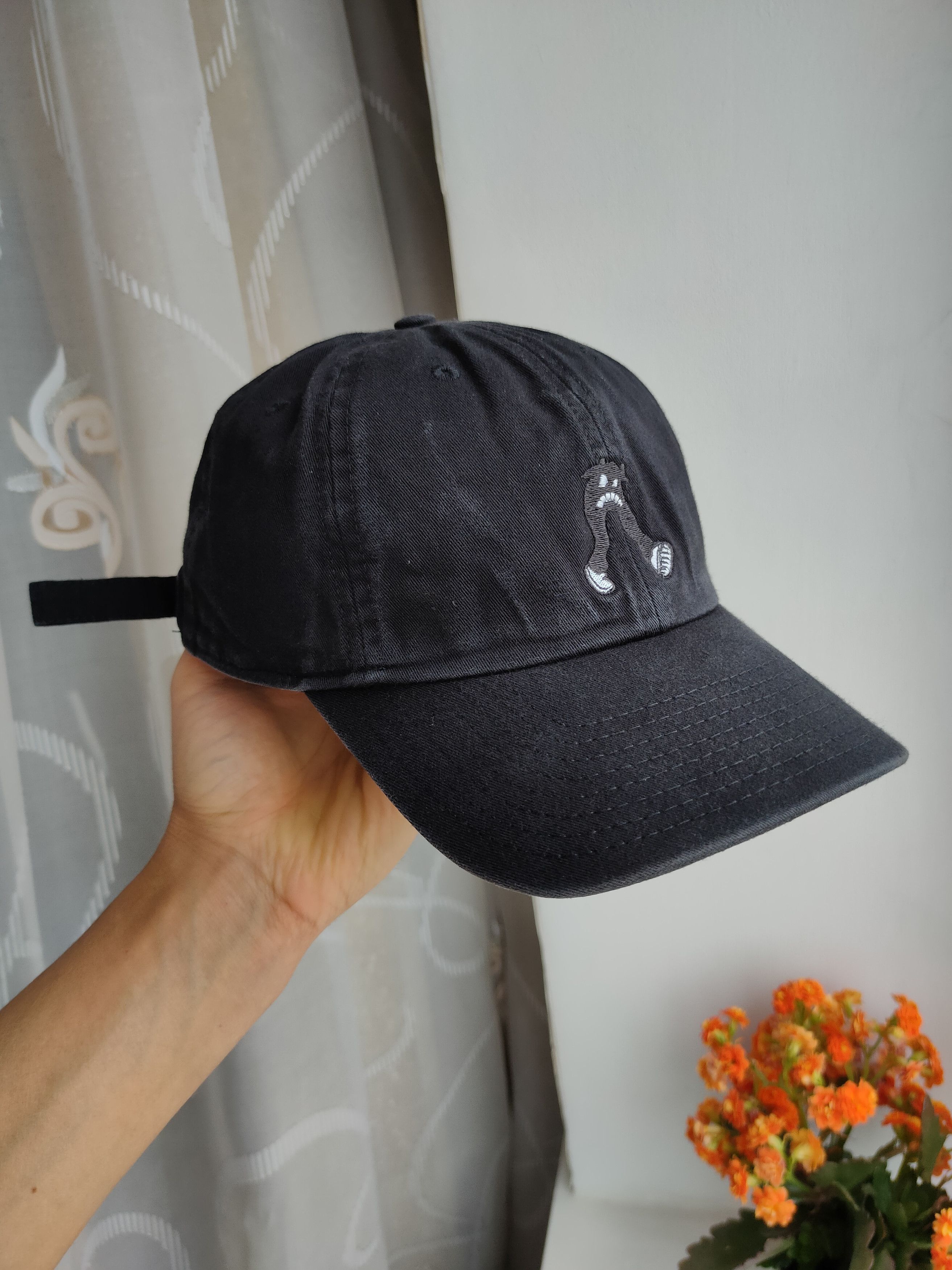 Gentle Monster Vintage Nervous Dad Hat Tope Black Cap Monster Logo Cap Size ONE SIZE - 1 Thumbnail