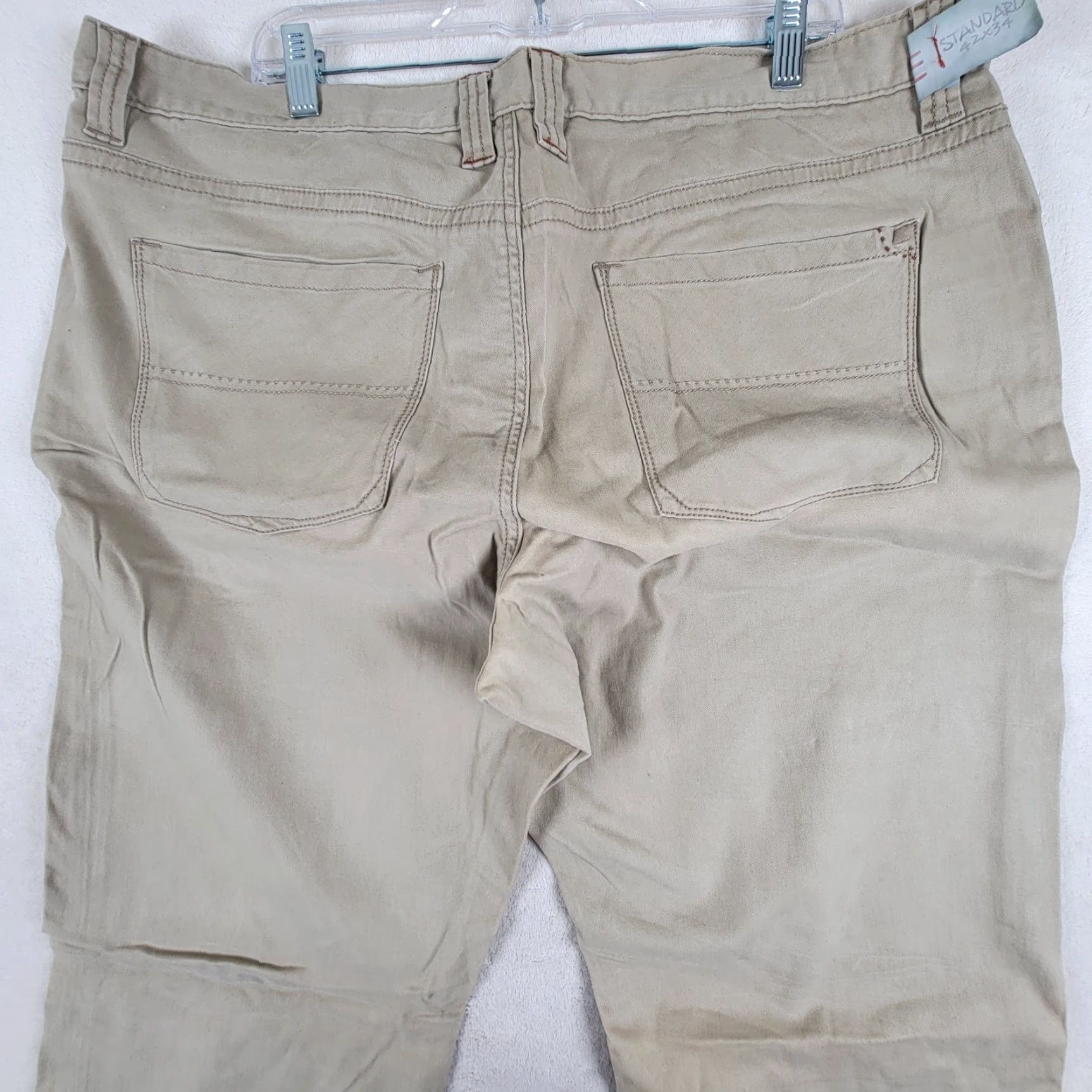Tommy Bahama NWT Tommy Bahama Authentic Fit Men's Pants 44 Beige Twill Straight Leg Chino 5-Pocket Regular Men’s Belt Loops Cotton Spandex Inseam 34 NWT Size US 44 / EU 60 - 4 Thumbnail