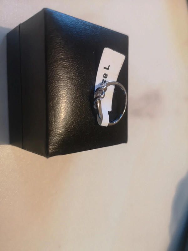Designer 9ct white gold diamond ring Size ONE SIZE - 4 Thumbnail