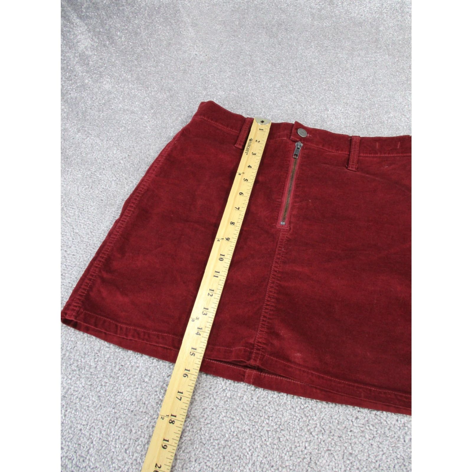 Madewell Madewell Skirt Womens 26 Stretch Denim A-Line Red Velvet Short (Size 26) Womens Skirt Madewell Color Red - 22 Size 26" / US 2 / IT 38 - 2 Thumbnail