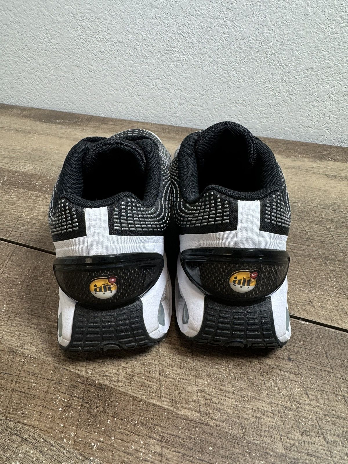 Nike Women’s Size 8 - Nike Air Max Dn Black-White-Cool Grey Size US 8 / IT 38 - 4 Thumbnail