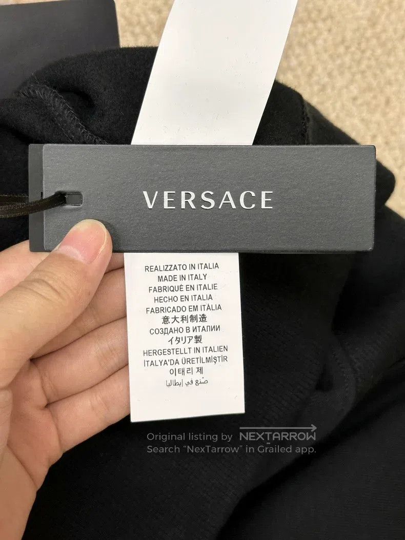Versace Versace Men's black casual crew neck sweatshirt Size US L / EU 52-54 / 3 - 7 Thumbnail