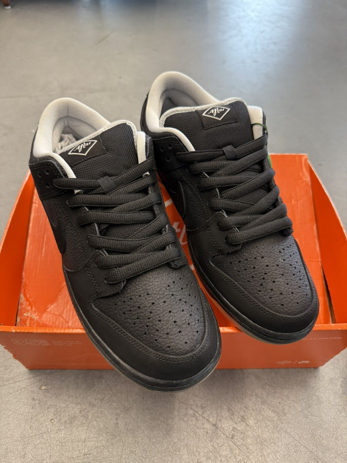 Nike 2016 Nike SB Dunk Low Atlas 35MM Black 192/1100 Size US 11 / EU 44 - 3 Thumbnail
