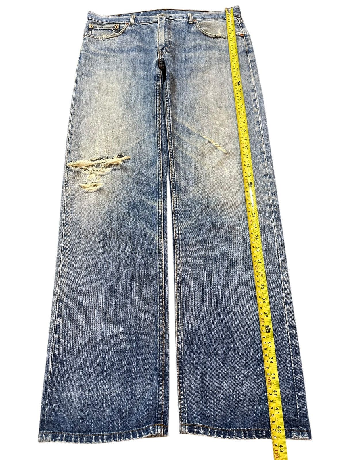 Levi's Vintage 90s Levis 505 Blue Faded Wash Distressed Loose Jeans Size US 34 / EU 50 - 13 Thumbnail