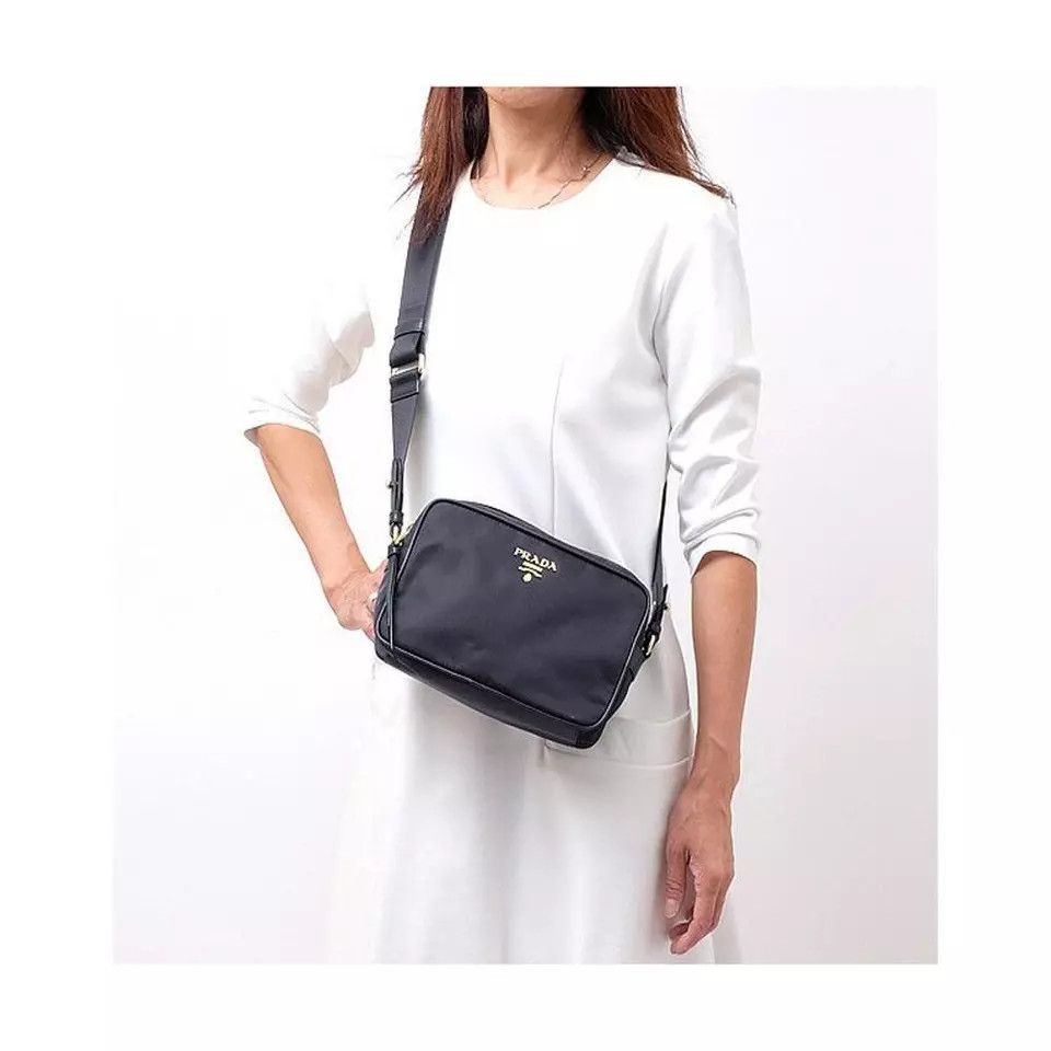 Prada o1srvl11e0624 Size: OS / Shoulder Bag in Black Size ONE SIZE - 7 Thumbnail