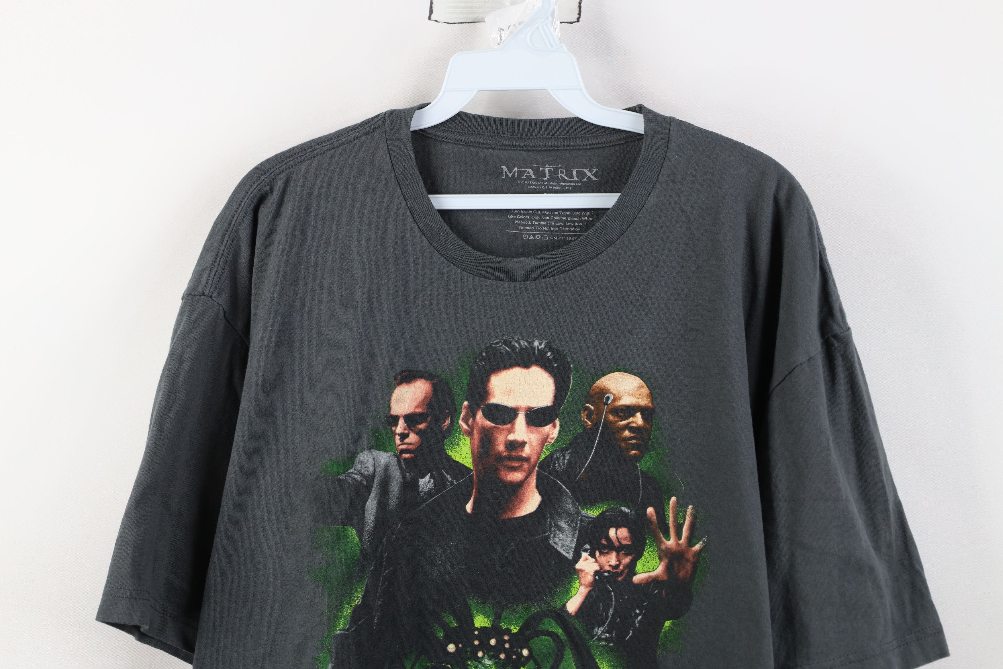 Vintage Vintage Y2K The Matrix Morpheus Agent Smith Trinity T-Shirt Size US XXL / EU 58 / 5 - 2 Thumbnail