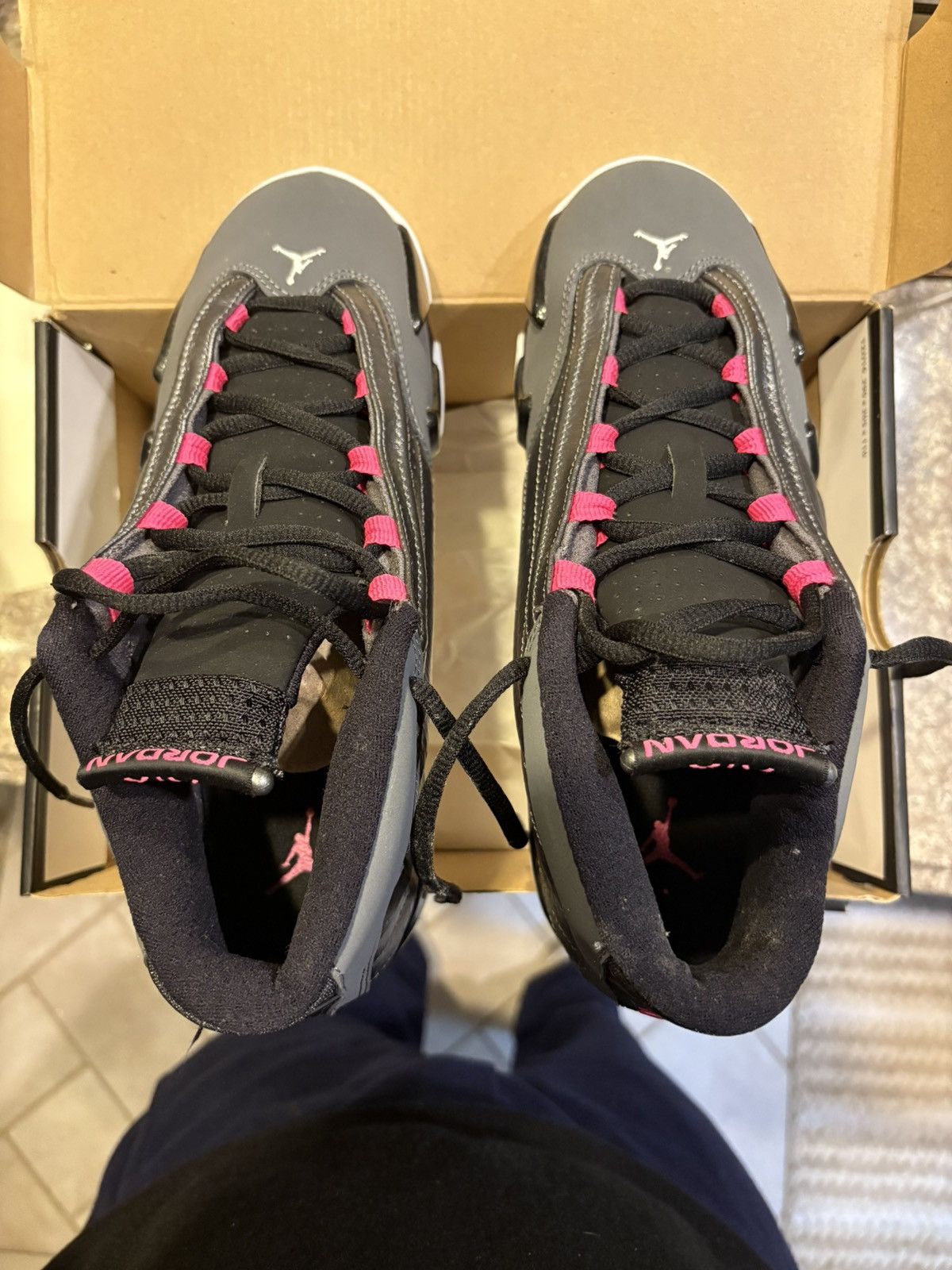 Jordan Brand × Nike Women’s Jordan 14 Retro Metallic Gray Hyper Pink Size US 6.5 / IT 36.5 - 2 Thumbnail