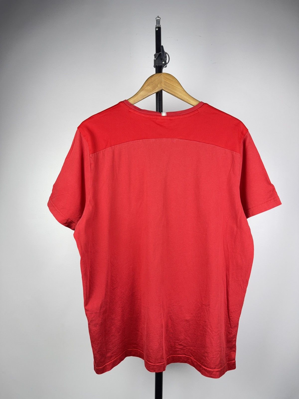 Ferrari Vintage 00s Style Puma Ferrari Big Logo Faded T shirt Size US XL / EU 56 / 4 - 8 Thumbnail