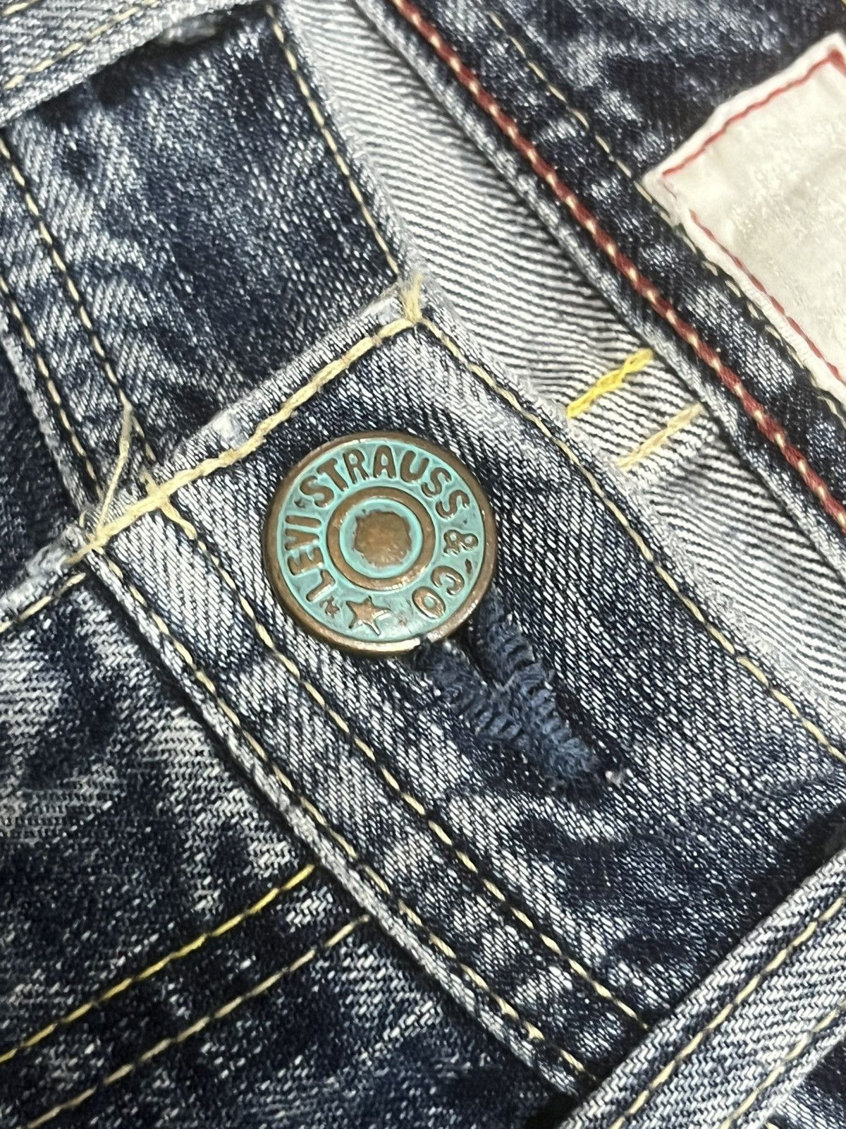 Levi's Vintage Y2K Levi’s Blue Washed Distressed Flare Jeans Size 32" / US 10 / IT 46 - 5 Thumbnail