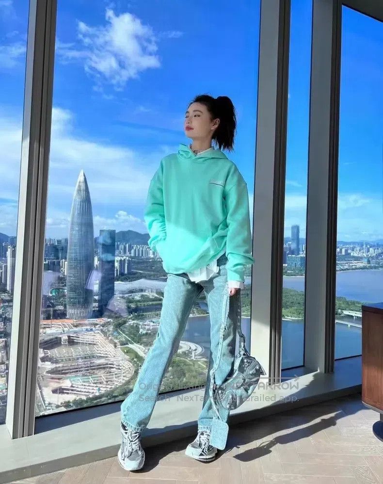 Balenciaga Balenciaga sweatshirt Size US S / EU 44-46 / 1 - 7 Thumbnail