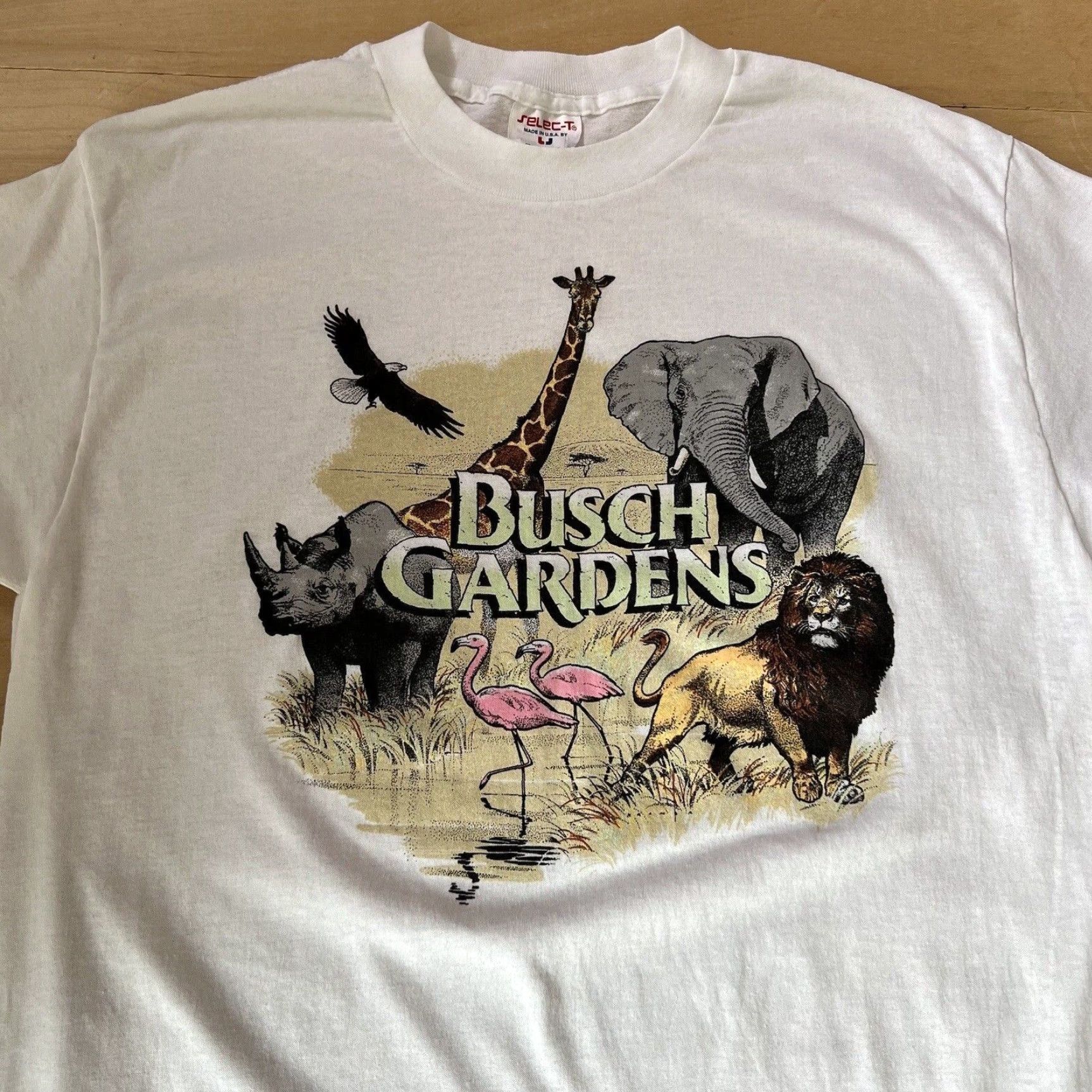 Vintage VINTAGE Busch Gardens Shirt XL White 80s Tampa Bay Florida Nature Lion Rhino Mens Short Sleeve Crew Neck Cotton T-Shirt USA 90s Size US XL / EU 56 / 4 - 3 Thumbnail