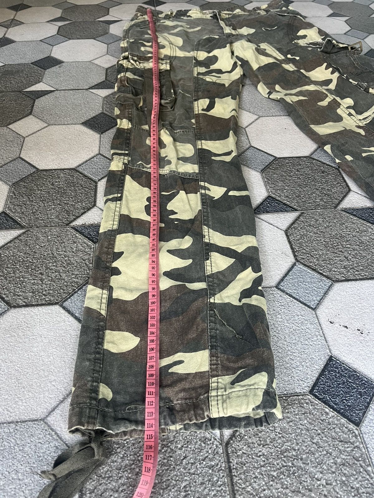 Abercrombie & Fitch Abercrombie & Fitch Camo Cargo Pants Vintge Size US 33 - 4 Thumbnail