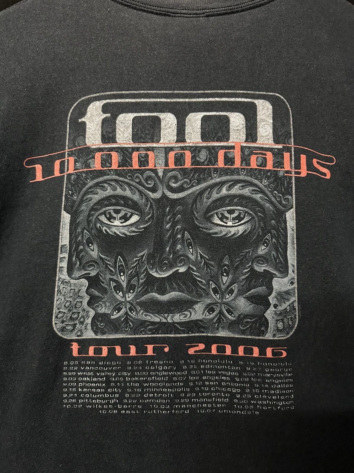 Band Tees × Vintage Vintage Tool Band Tour Sun Faded Tee Size US M / EU 48-50 / 2 - 7 Thumbnail