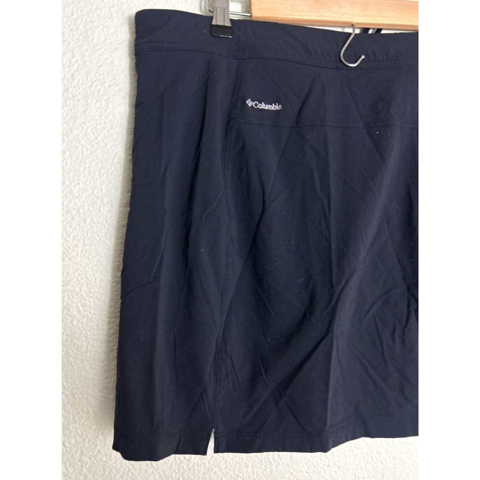 Vintage Columbia Skort Womens 12/44 Black Omni Shield Activewear Athletic Skort 36x17.5 Size 34" / US 12 / IT 48 - 7 Thumbnail