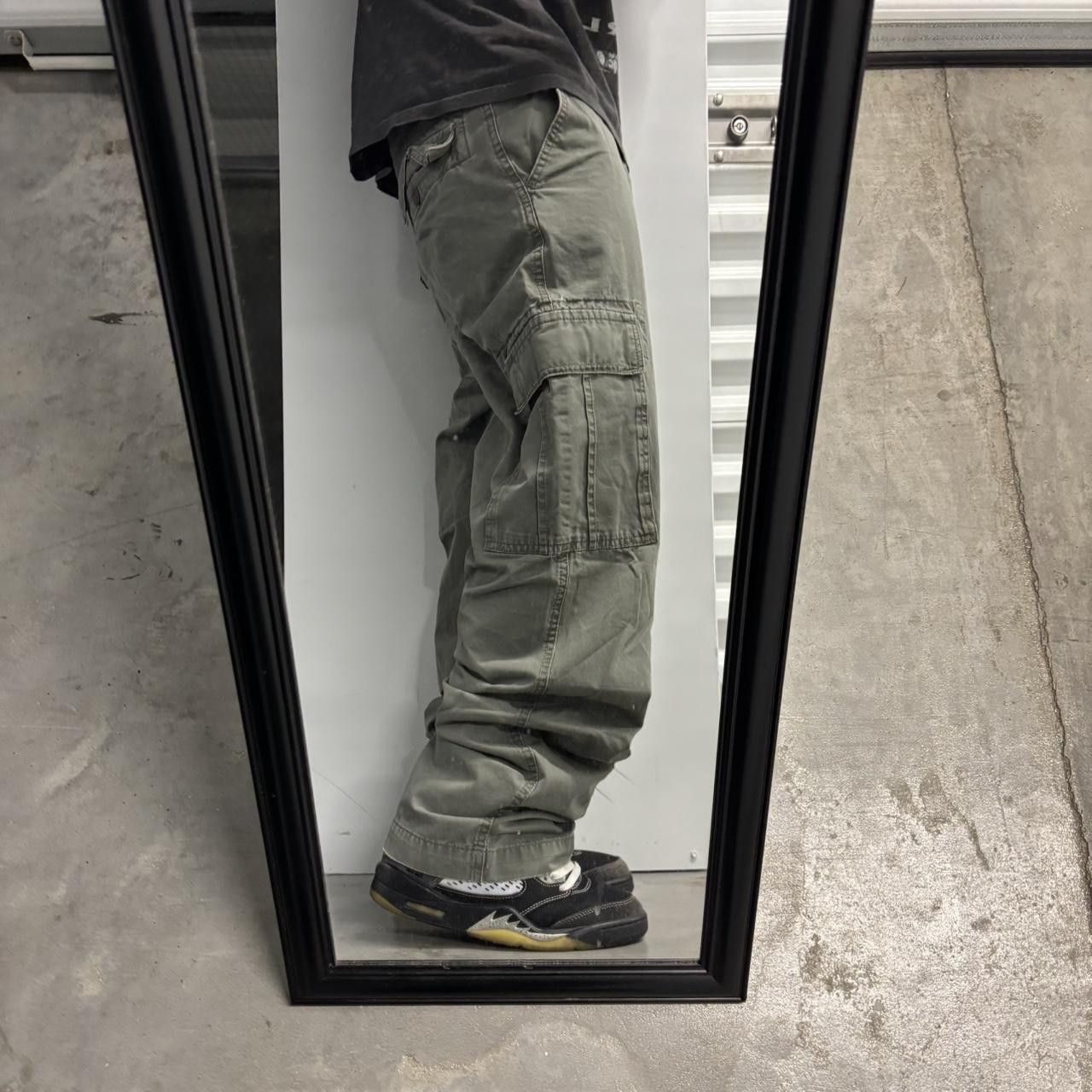 Vintage Crazy Vintage Y2K/2000s Grey Streetwear Skater Cargo Pants! 34x32 Size US 34 / EU 50 - 2 Thumbnail