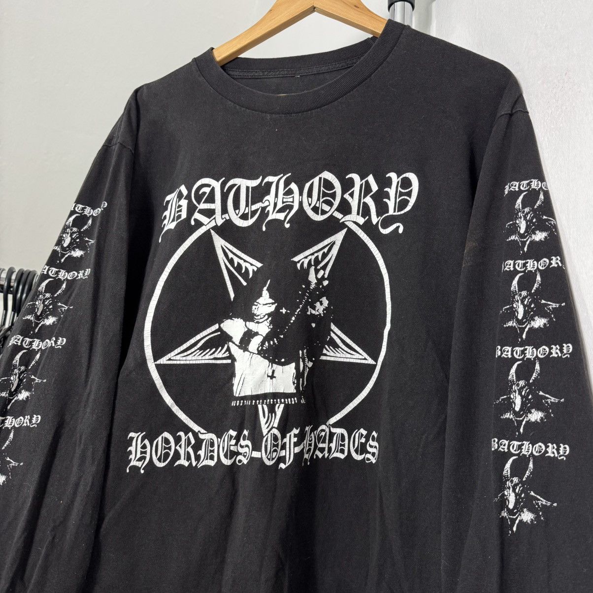 Band Tees × Vintage Vintage Bathory Washed Distressed Longsleeve black metal 666 Size US XL / EU 56 / 4 - 2 Thumbnail