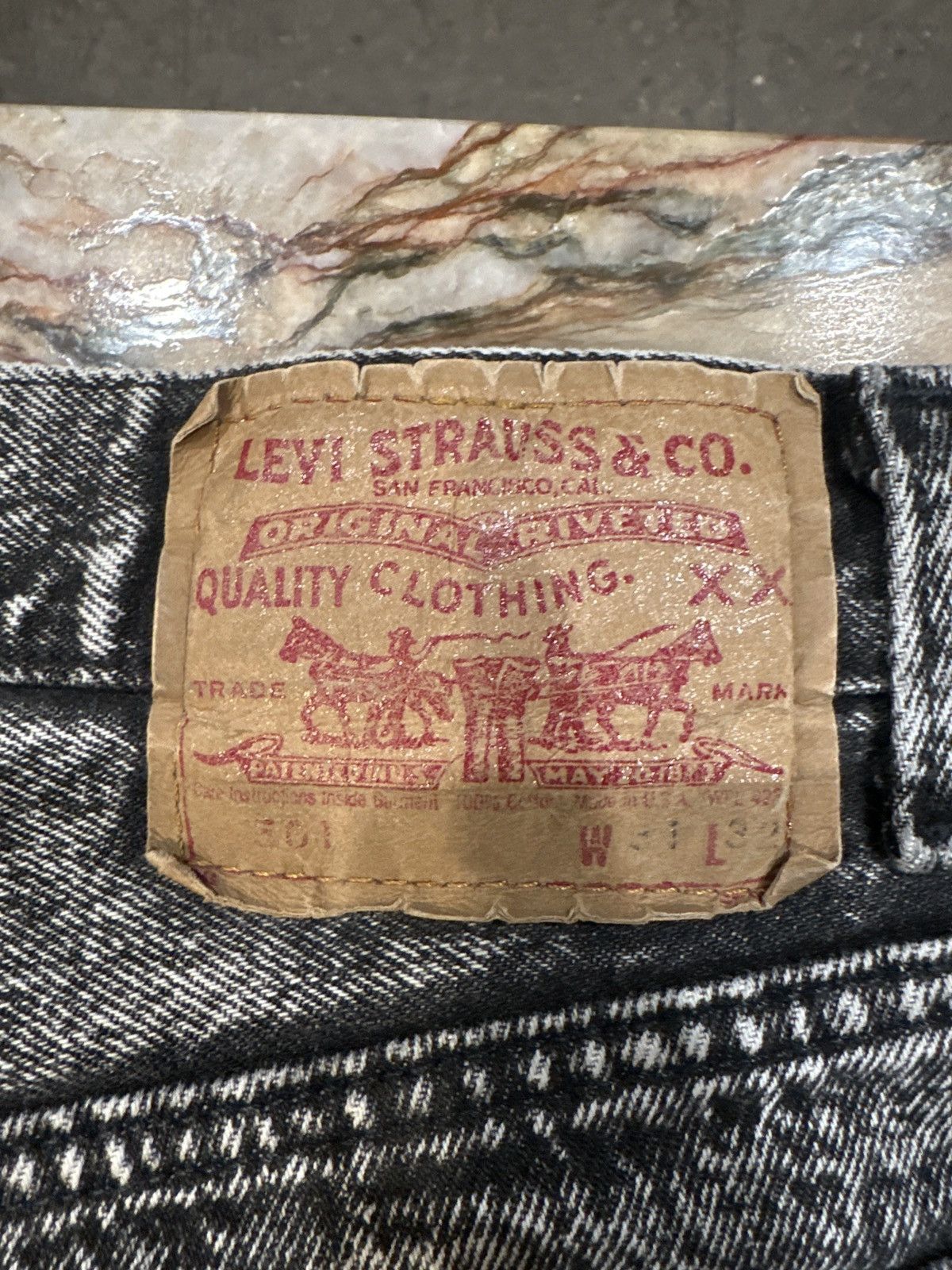 Levi's Black faded Levis 501 Size US 31 - 4 Thumbnail