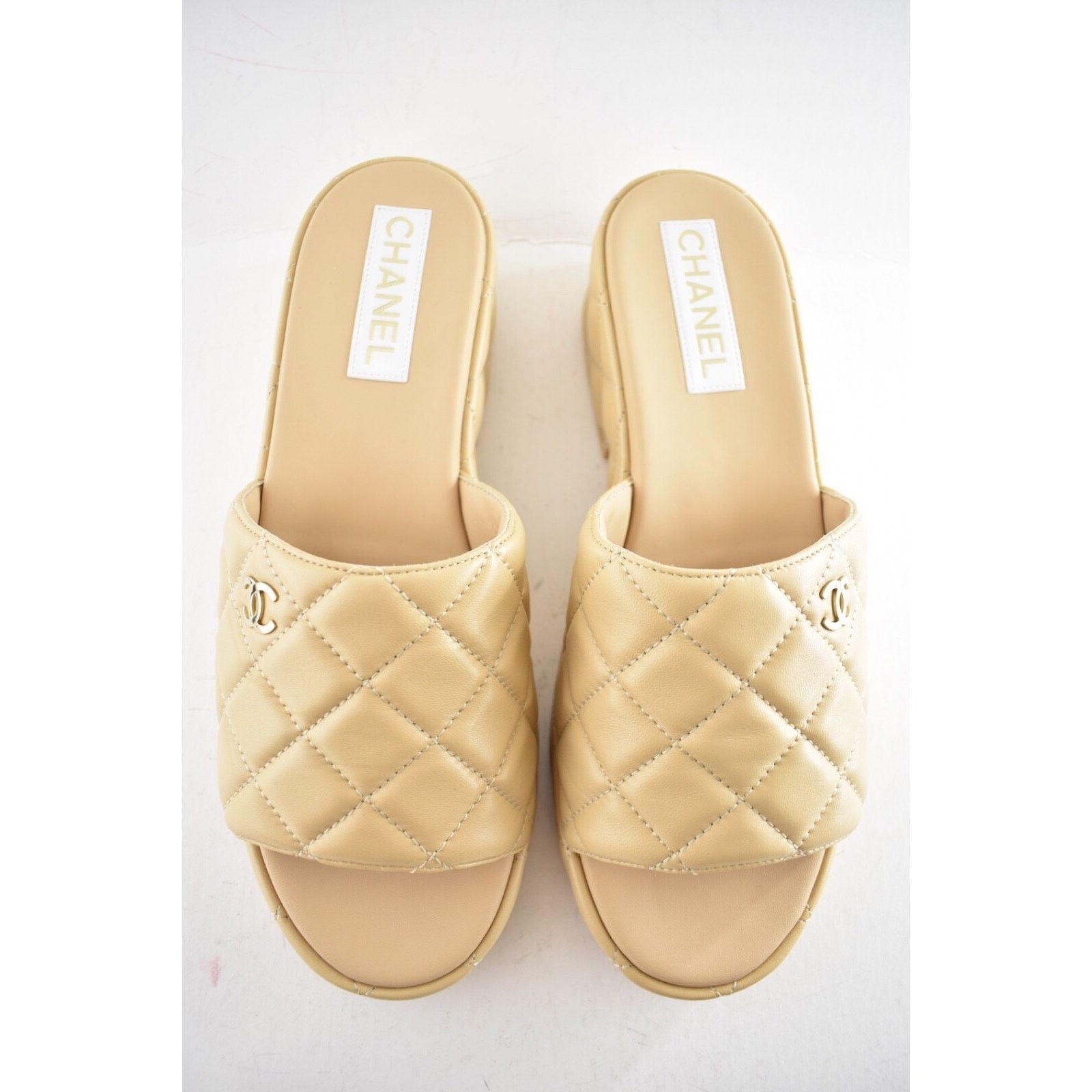 Chanel Chanel 23C Beige Lambskin Leather Quilted CC Logo Size US 12 / IT 42 - 7 Thumbnail