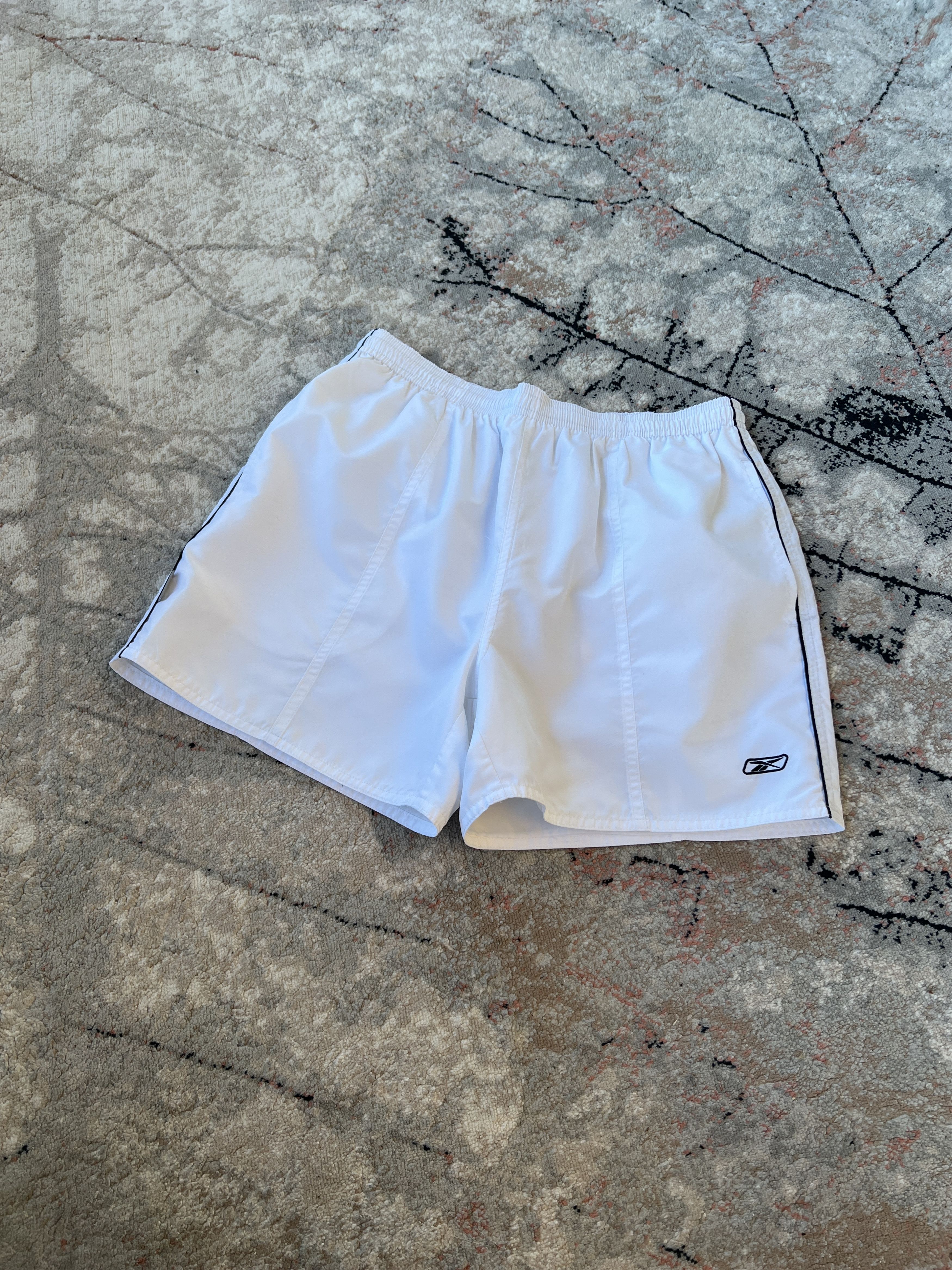 Reebok Reebok Vintage Shorts Size US 32 / EU 48 - 1 Thumbnail