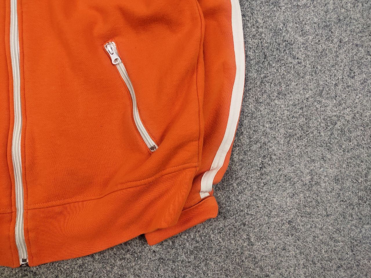 Vintage Vintage rare Holland Orange Big Logo Zip Track Jacket Y2K Size US S / EU 44-46 / 1 - 6 Thumbnail