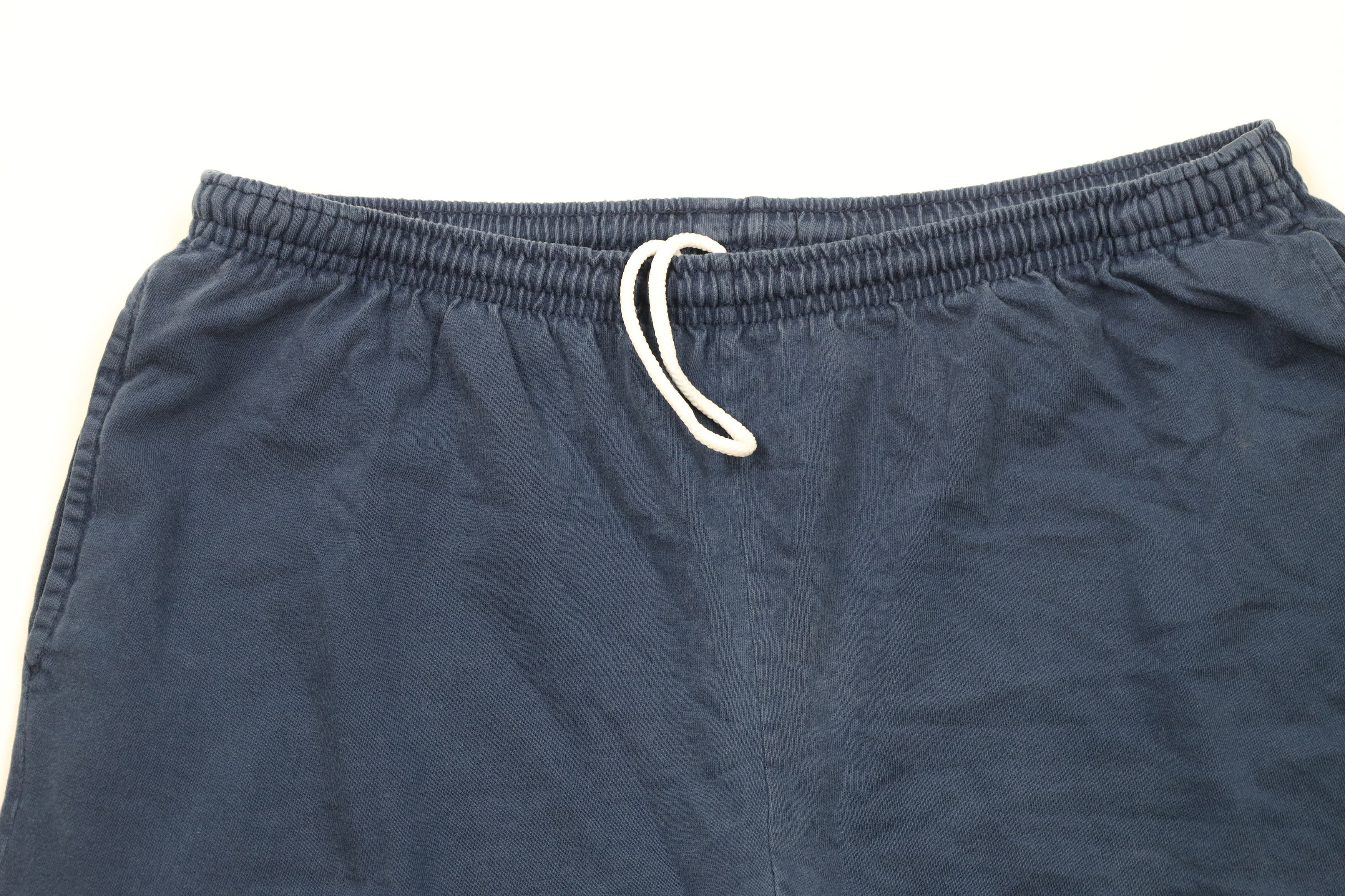 Vintage Vintage 90s Streetwear Above Knee Cotton Shorts Navy Blue Size US 34 / EU 50 - 2 Thumbnail