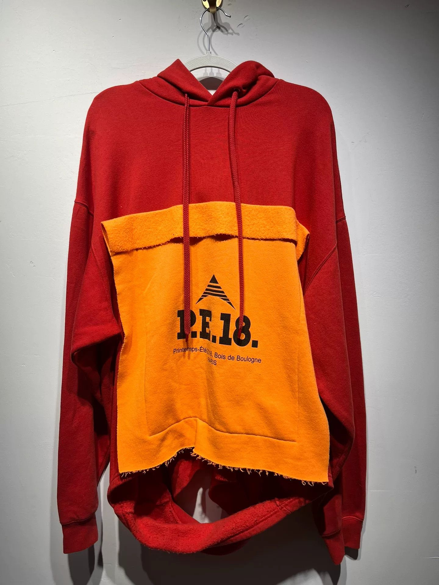 Balenciaga Balenciaga Printed Multi Hoodie XS Women Size XS / US 0-2 / IT 36-38 - 1 Thumbnail