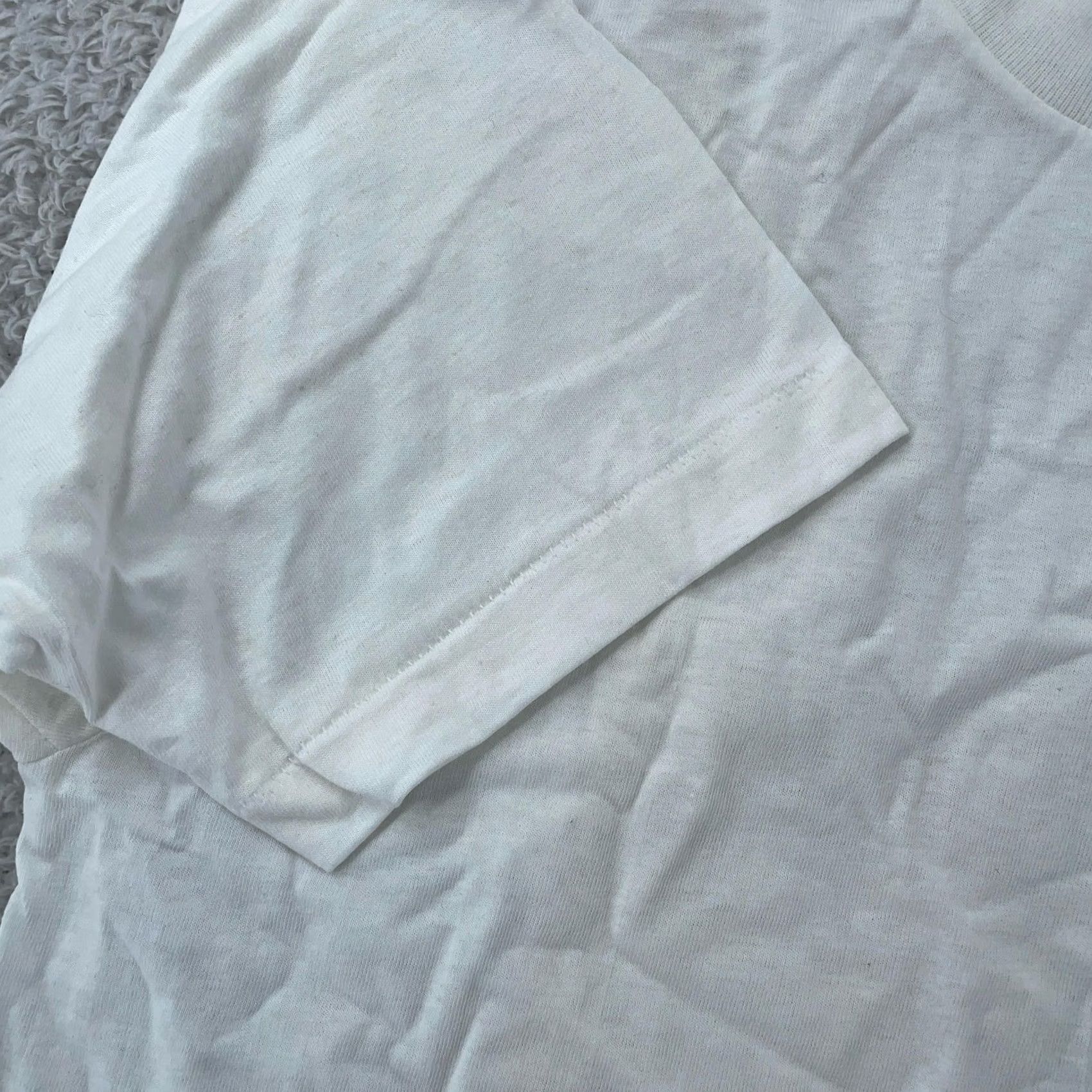 Vintage VINTAGE BVD Shirt Mens Small White Short Sleeve Crew Neck Cotton Tee Size US S / EU 44-46 / 1 - 3 Thumbnail