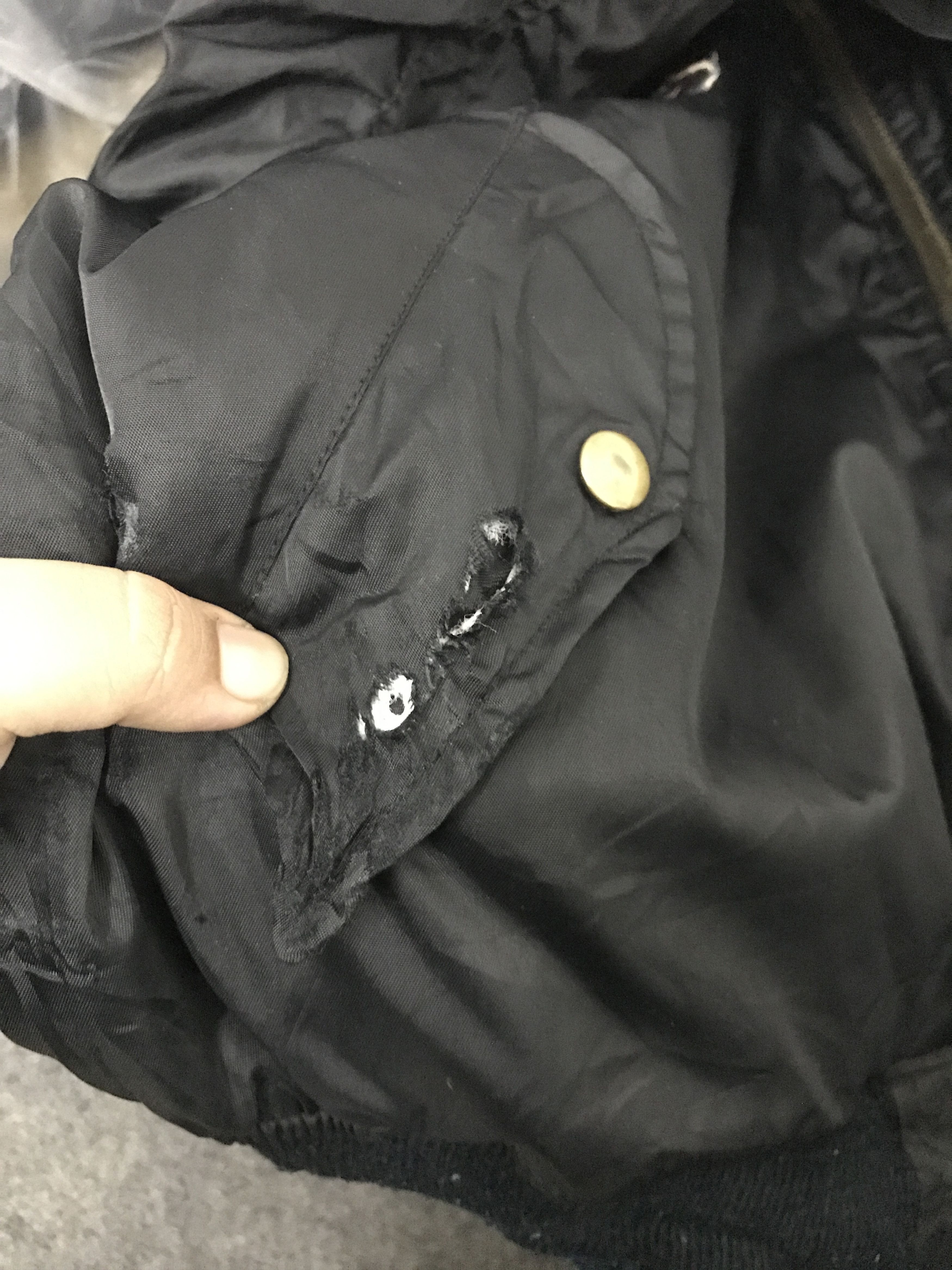 Vintage Vintage Bondage Punks Patches Bomber Jacket Buzz Rickson Size US L / EU 52-54 / 3 - 9 Thumbnail