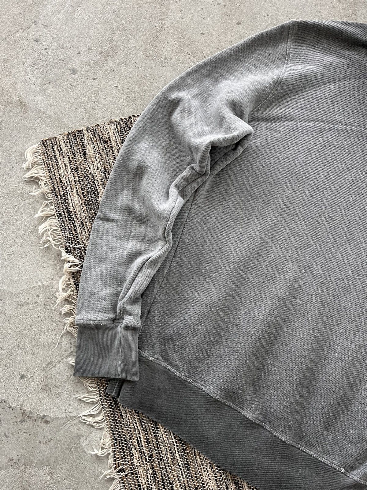Diesel Vintage Diesel Grey Faded Big Logo Avantgarde Sweatshirt Y2K Size US L / EU 52-54 / 3 - 11 Thumbnail