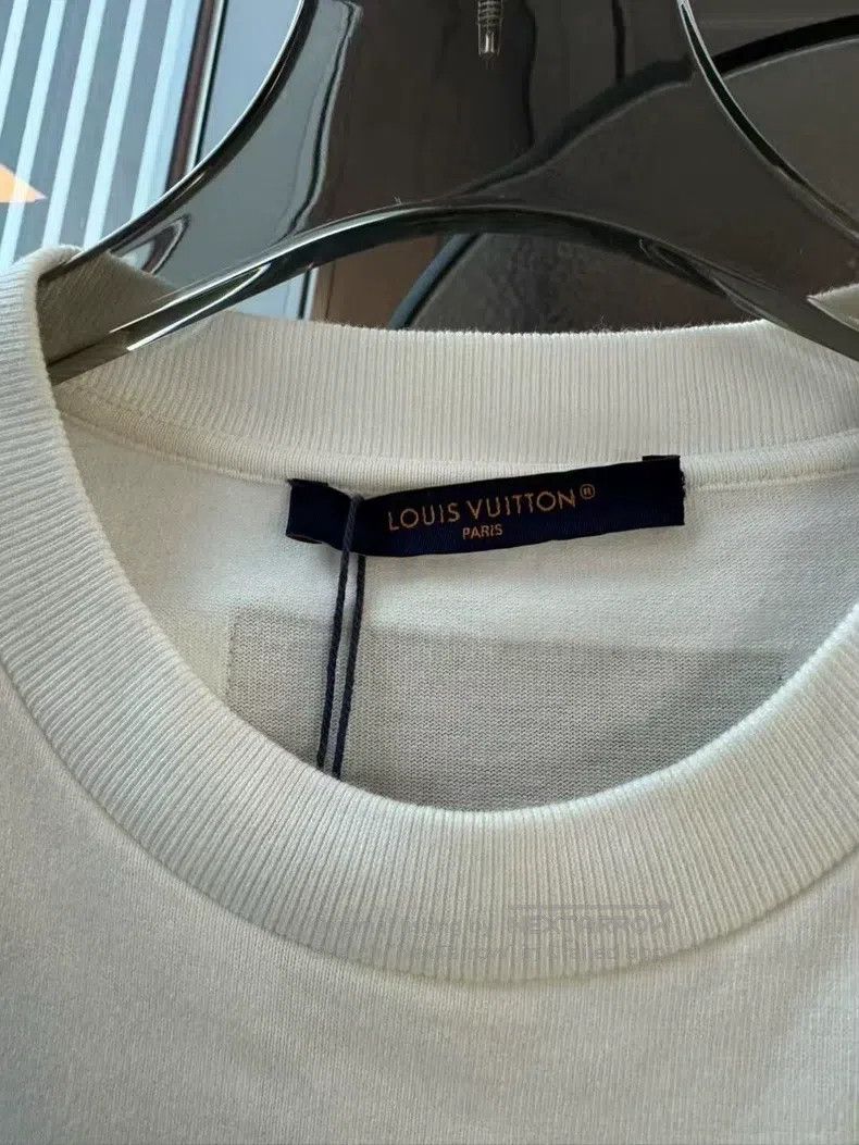 Louis Vuitton Louis Vuitton Fei Dong Co-branded White Pearl Beaded Lette Size US S / EU 44-46 / 1 - 5 Thumbnail