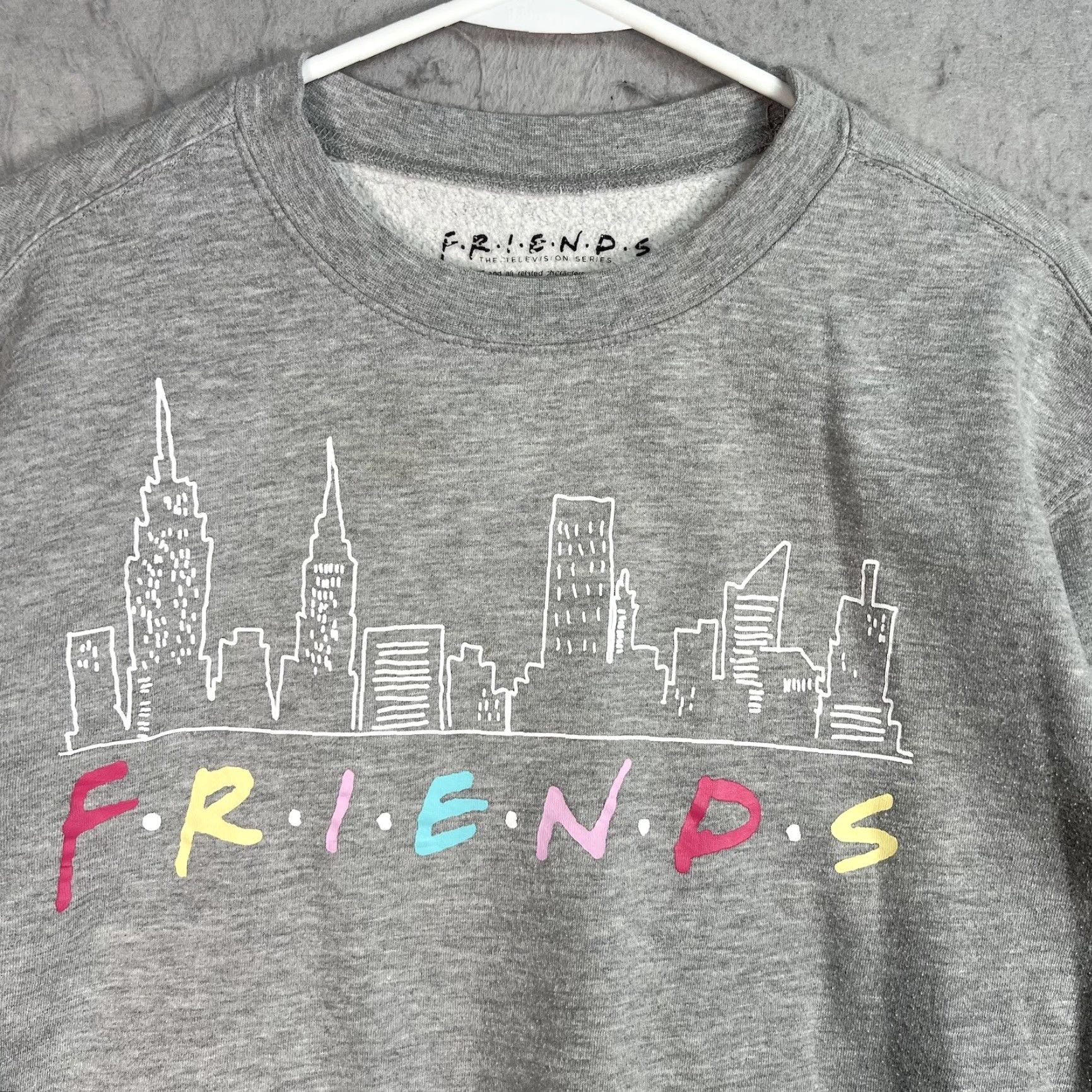 Vintage Friends Sweatshirt Womens Size M Gray Crewneck Pullover Knit Shirt? Size M / US 6-8 / IT 42-44 - 4 Thumbnail