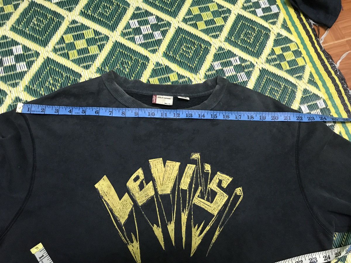Levi's × Vintage ‼️vintage levis faded big logo Size US L / EU 52-54 / 3 - 10 Thumbnail