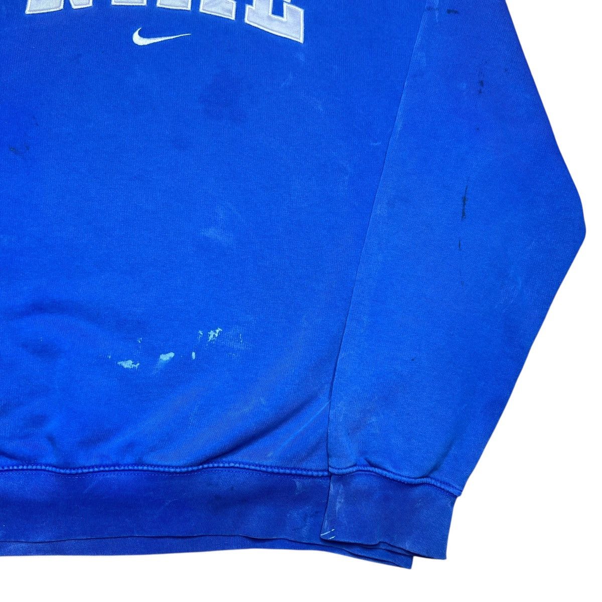 Nike Vintage 2000s Nike Swoosh Spell Out Embroidered Sweatshirt Size US L / EU 52-54 / 3 - 15 Thumbnail