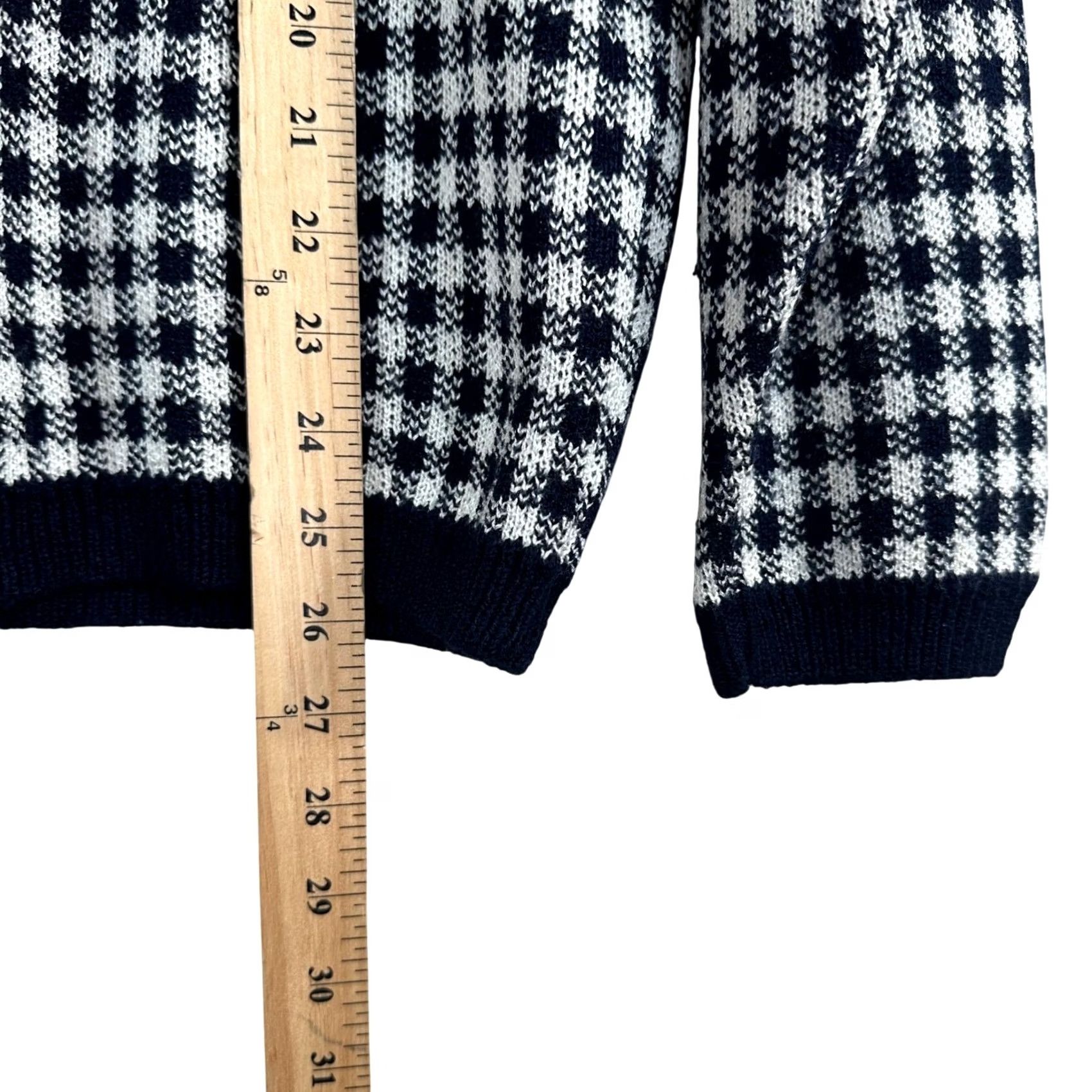 Vintage VINTAGE Alfred Dunner Navy White Houndstooth Cardigan Sweater Button Front Medium Womens Size M / US 6-8 / IT 42-44 - 6 Thumbnail
