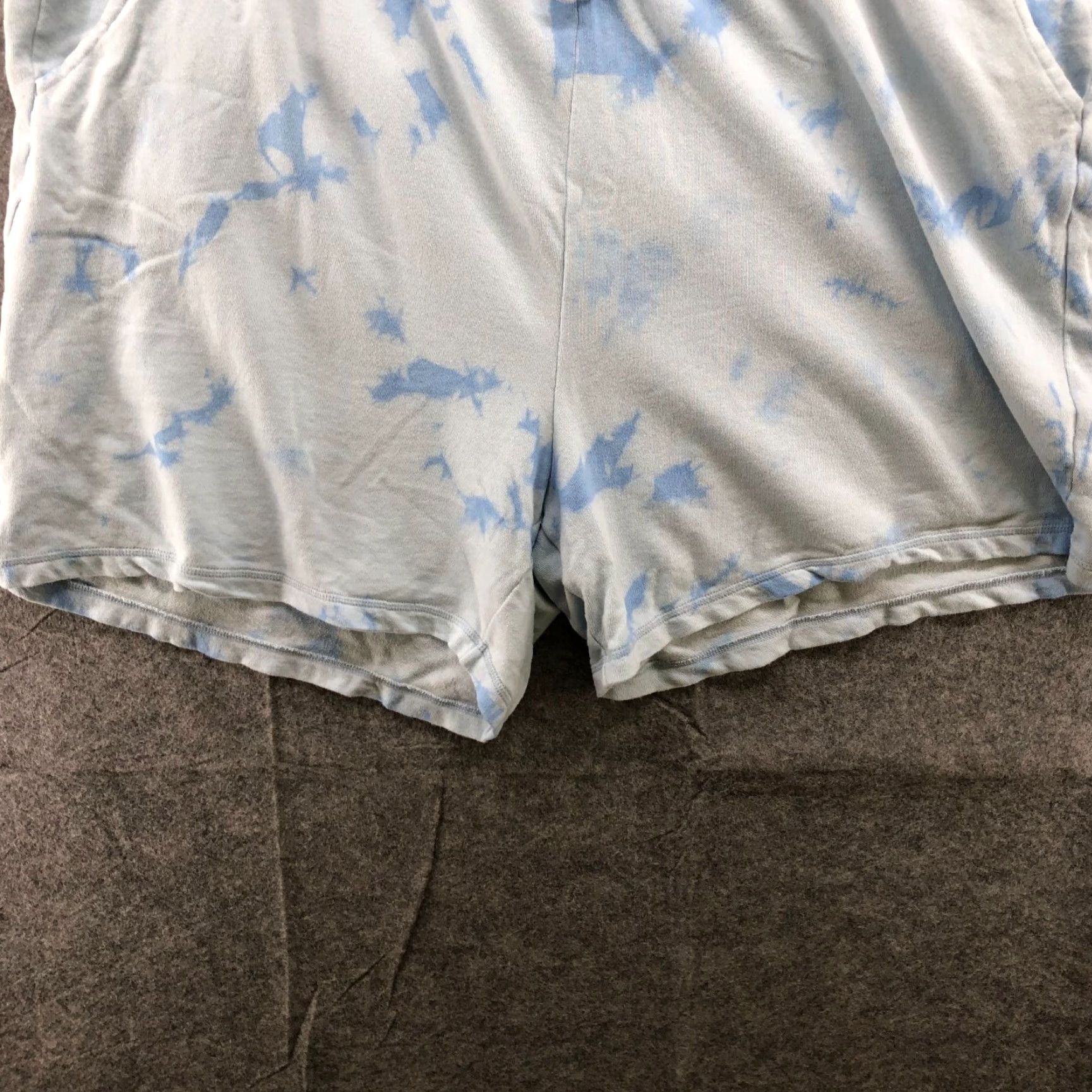 Old Navy Old Navy Women's 4X Tie Dye Fleece Sweat Shorts Lounge Casual High Rise Plus Size Blue Size 40" / US 18 - 4 Thumbnail