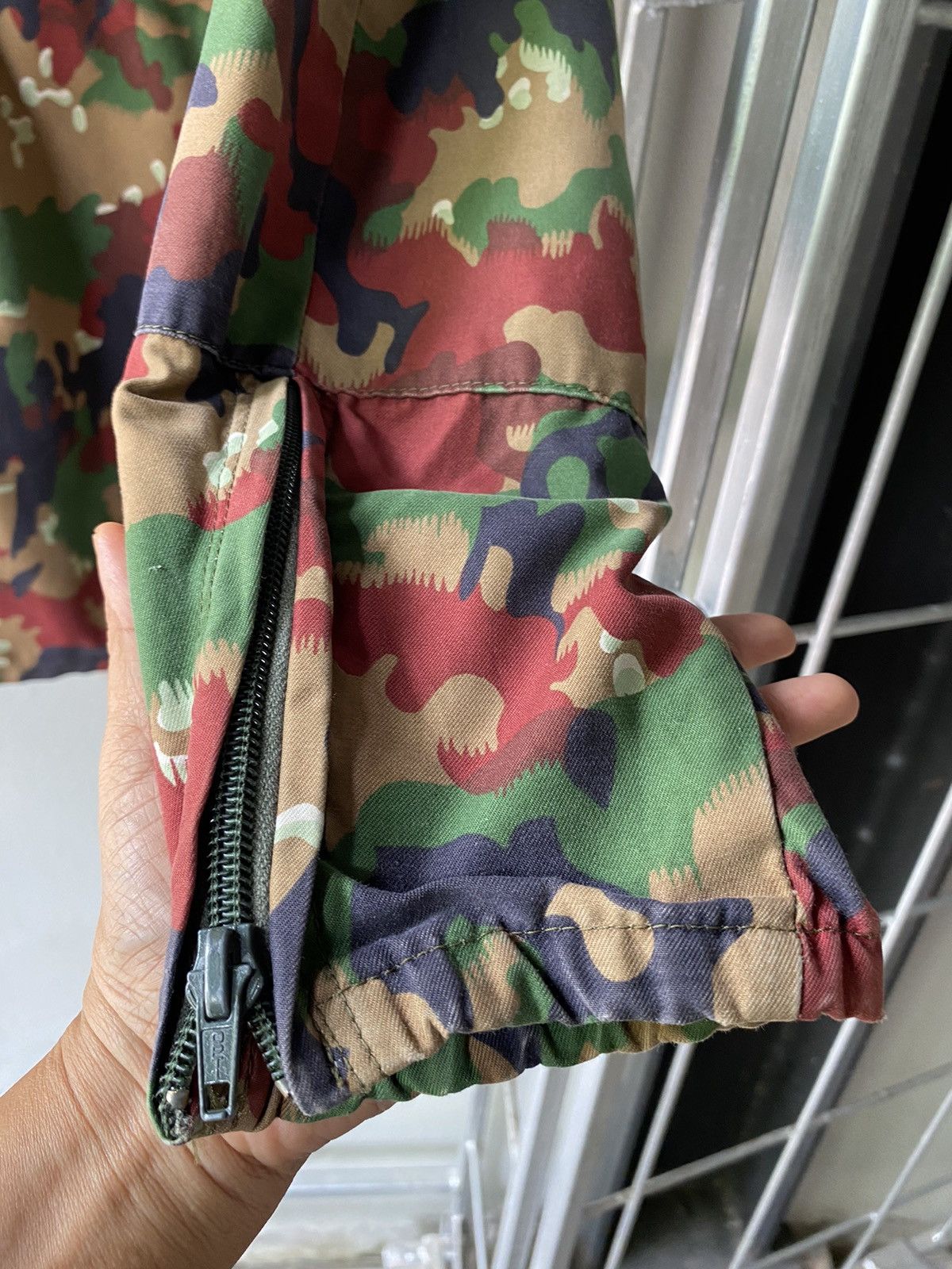 Other Tactical Swiss Military Alpenflage M83 Camo Combat Jacket Size US L / EU 52-54 / 3 - 6 Thumbnail